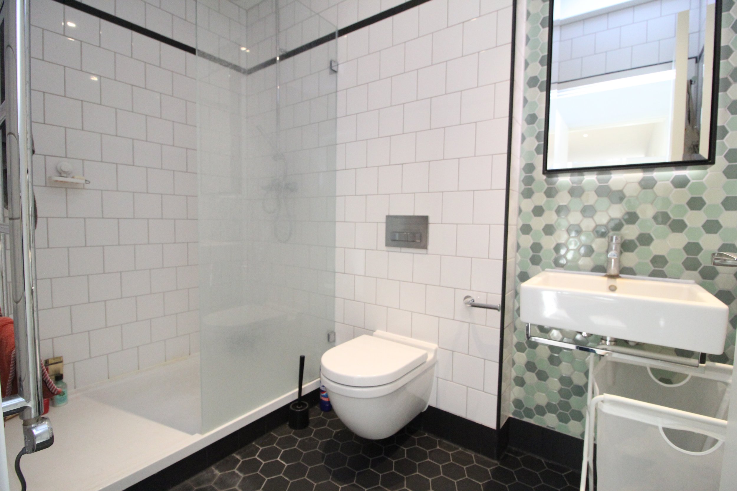 3 Bedroom Flat Modena House