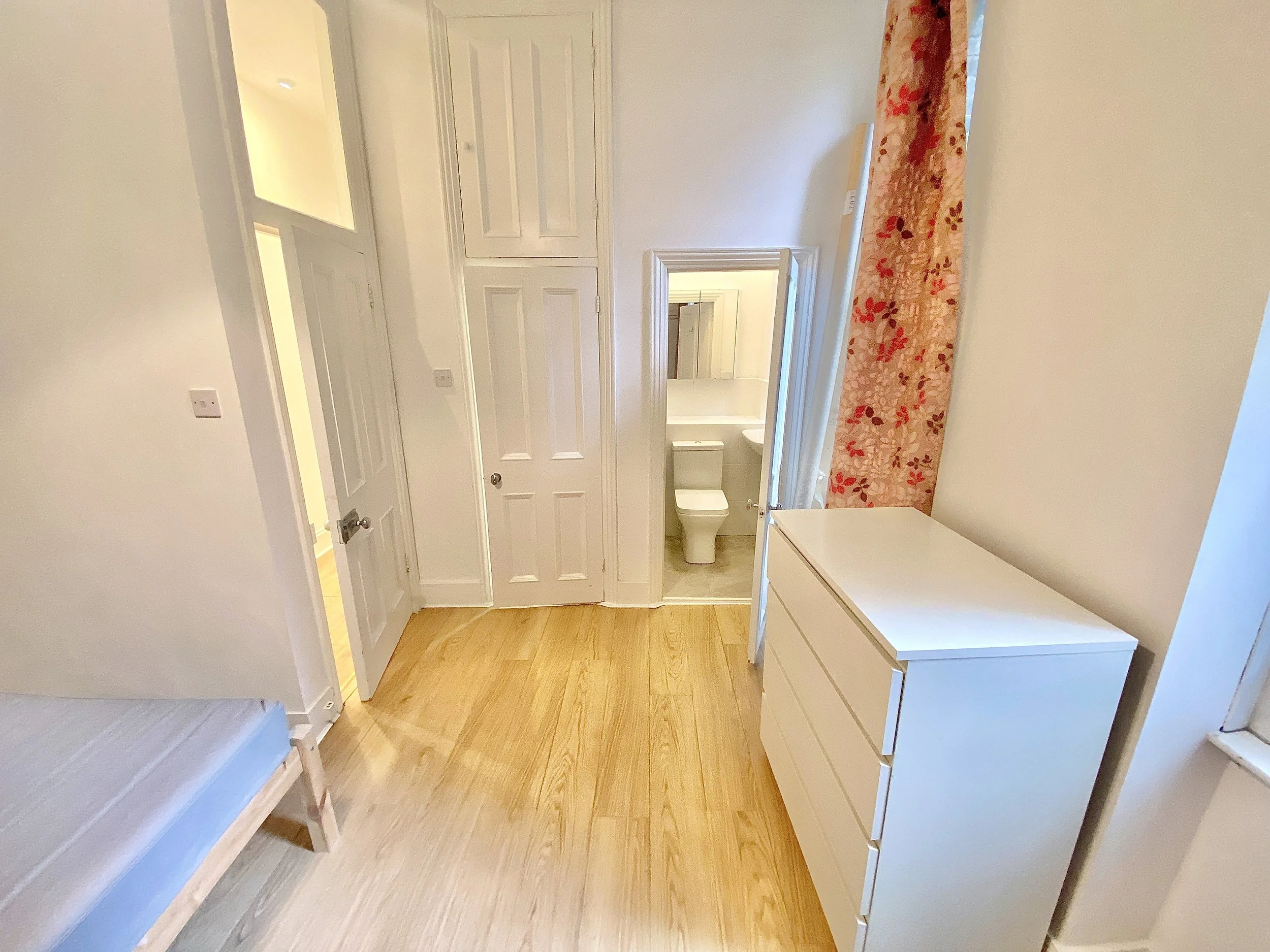 2 bedroom flat - Hanover Gate