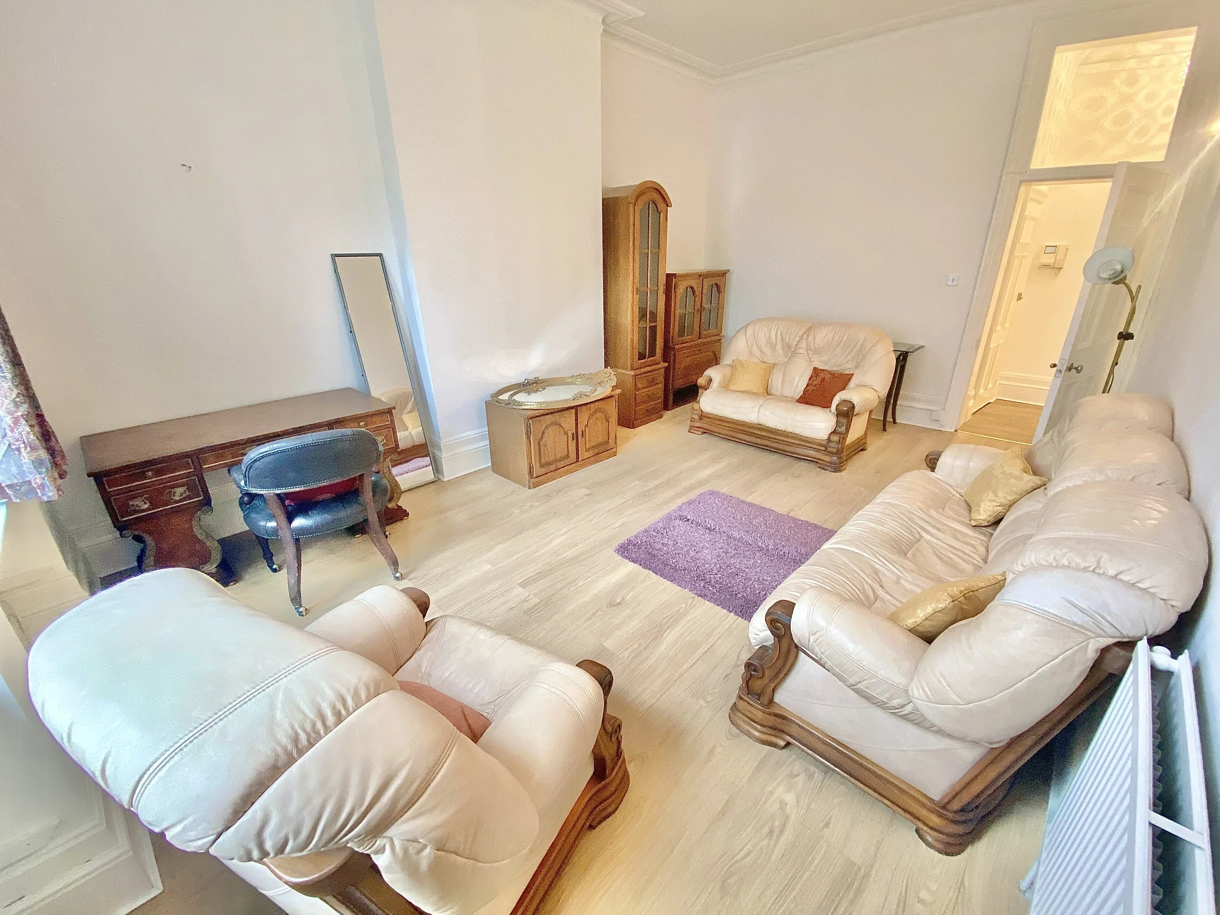 2 bedroom flat - Hanover Gate