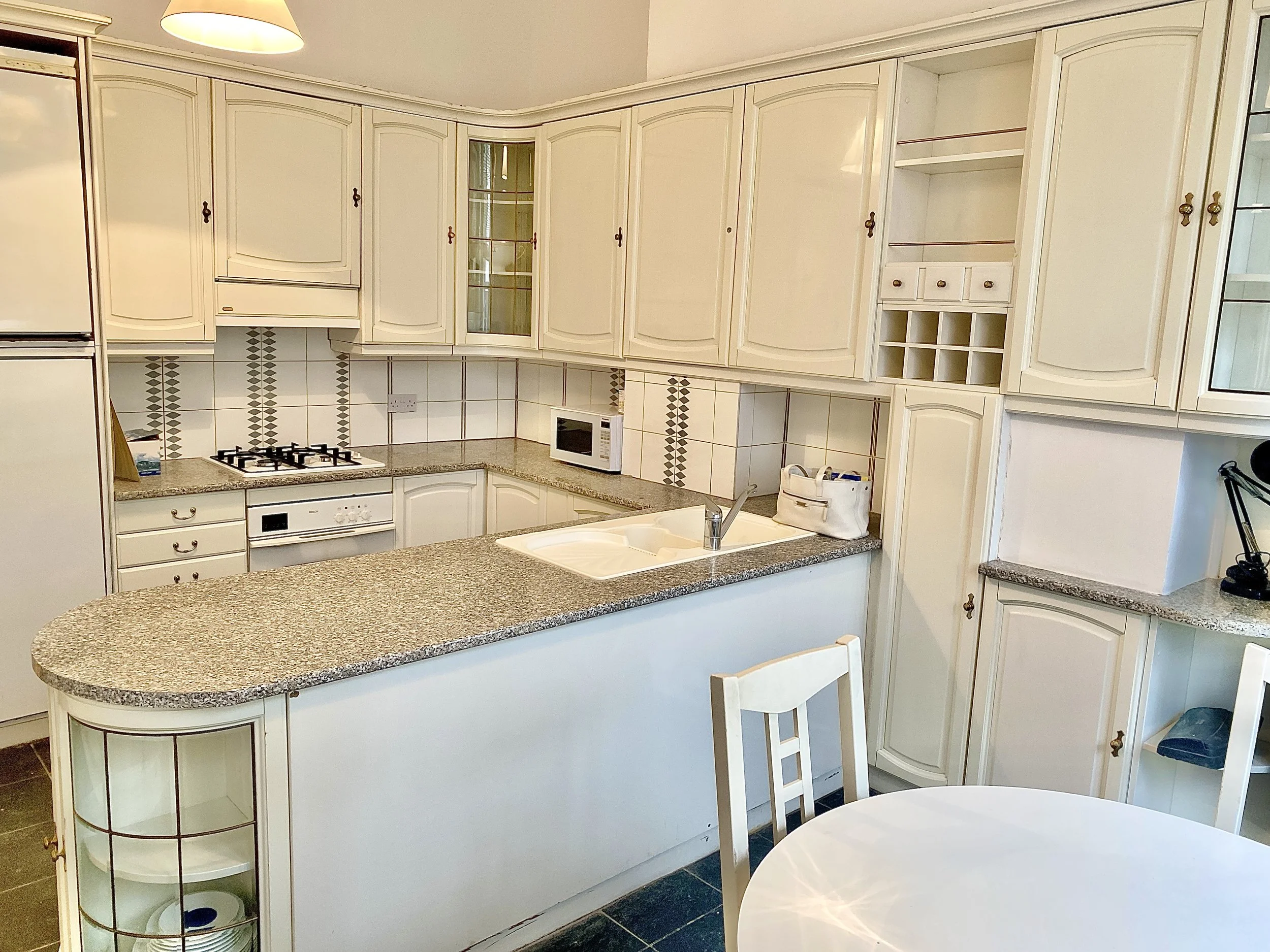 2 bedroom flat - Hanover Gate
