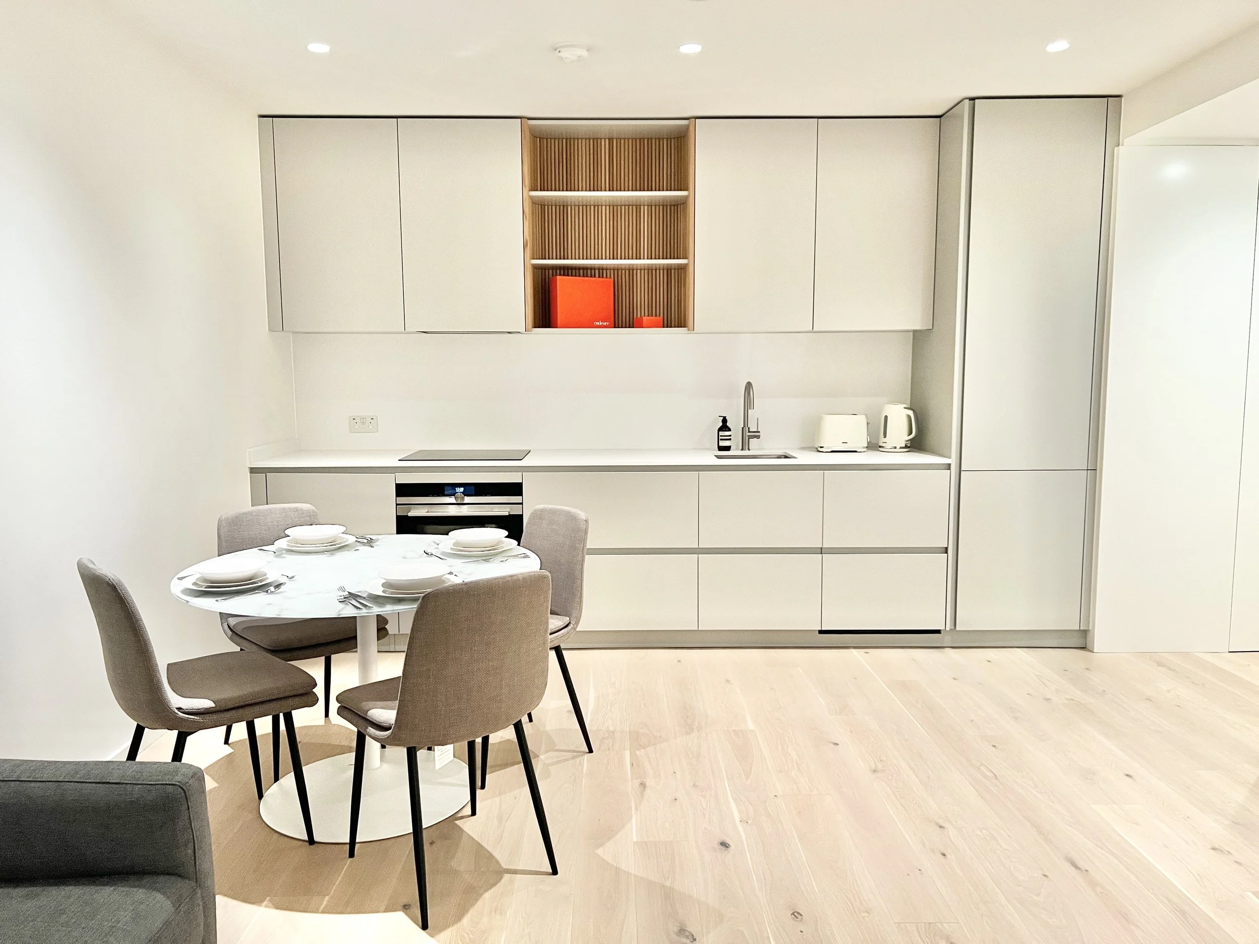 4th Floor 1 Bedroom