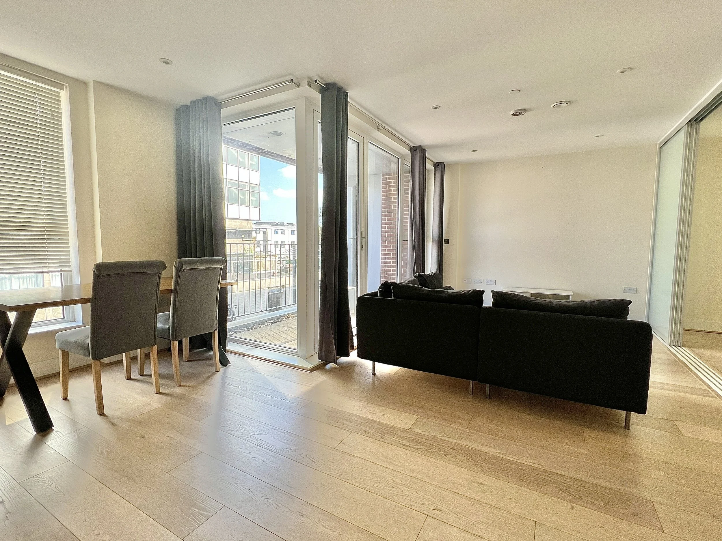 1 bedroom flat - Ravilious House