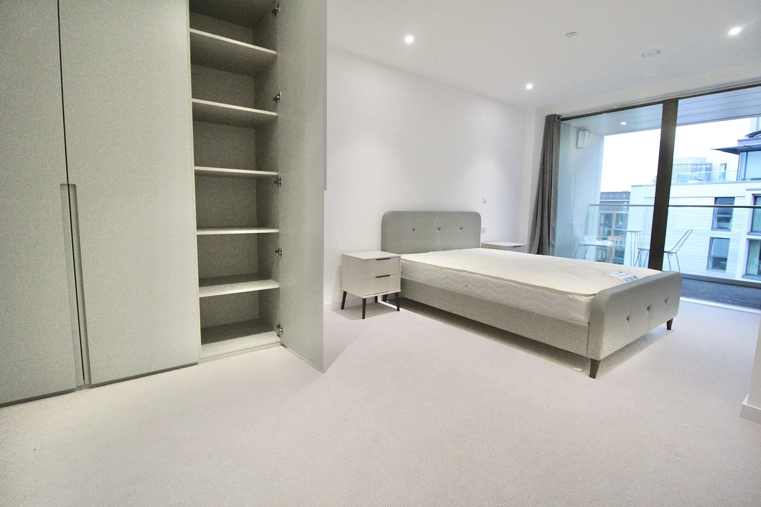 7th Floor 2 bedroom flat