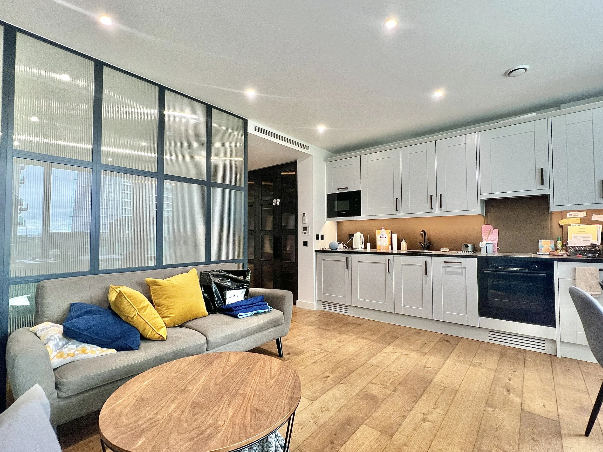 10th floor 1 bedroon flat