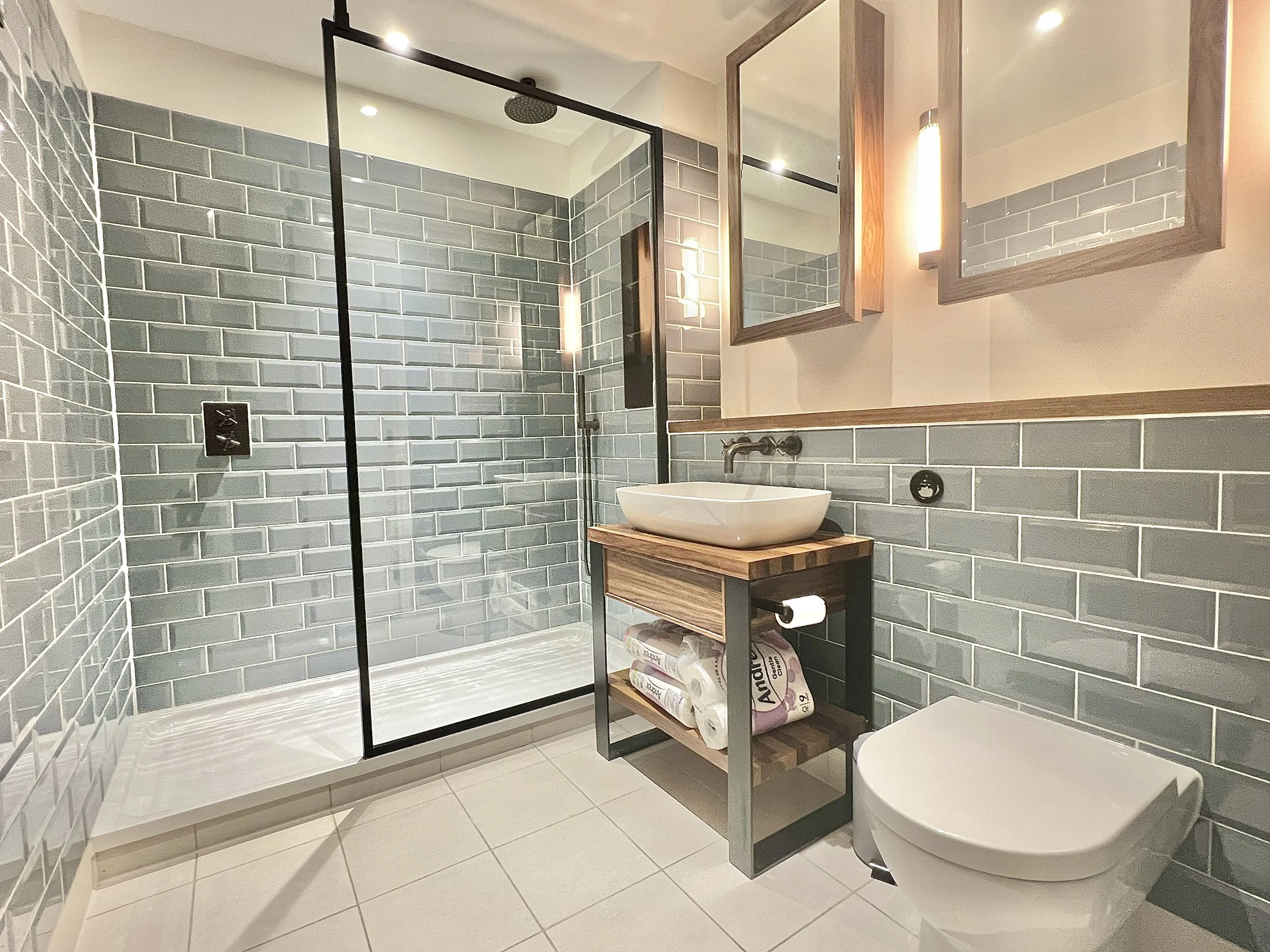 10th floor 1 bedroon flat