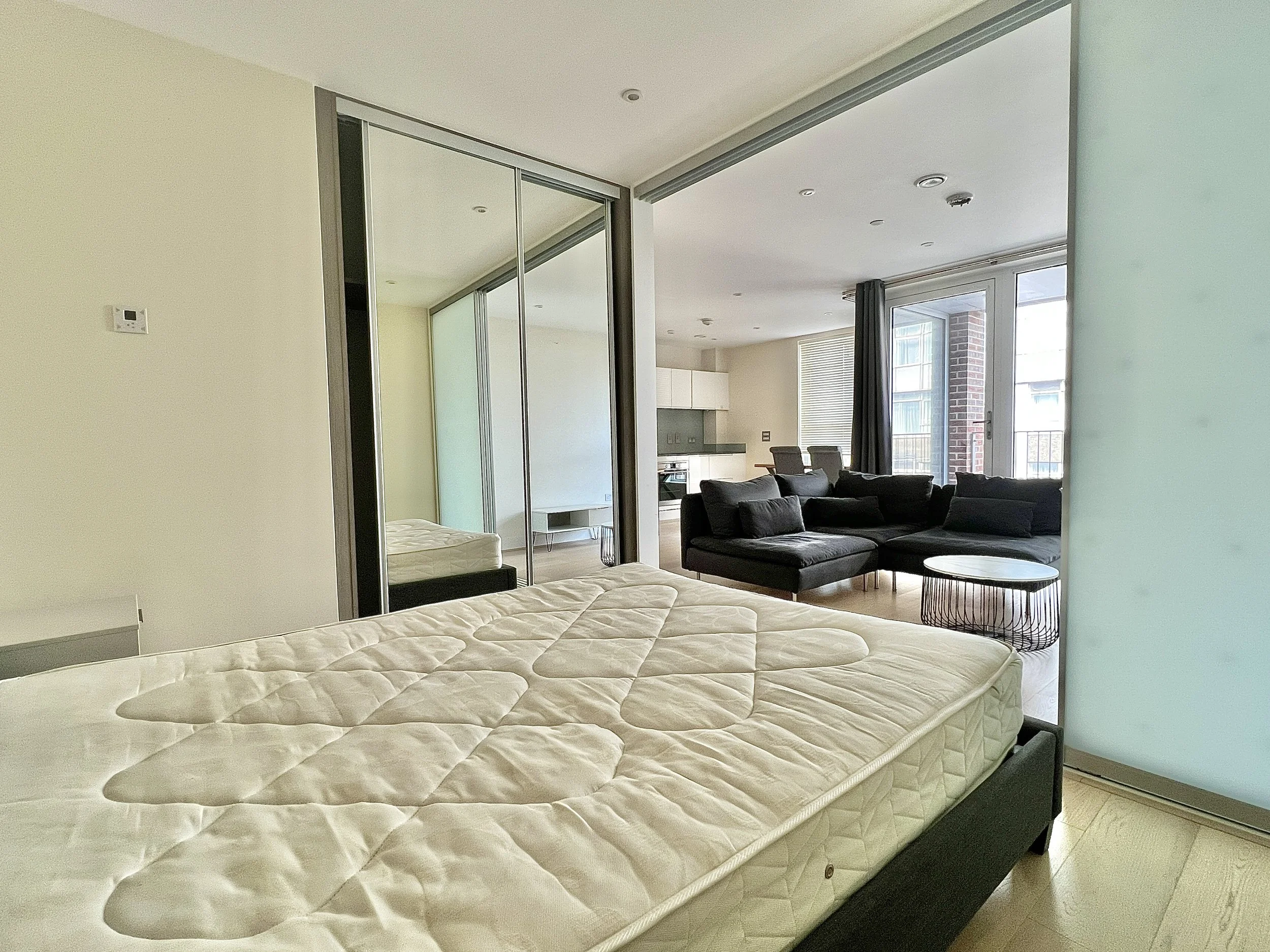 1 bedroom flat - Ravilious House