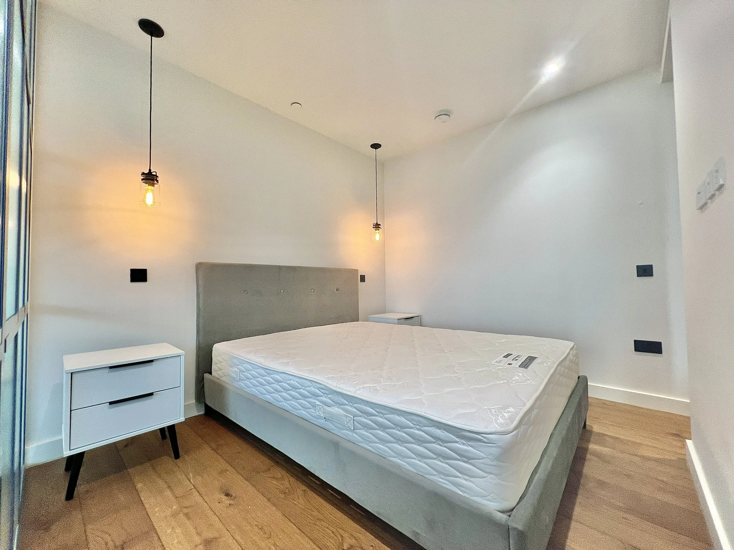 10th floor 1 bedroon flat