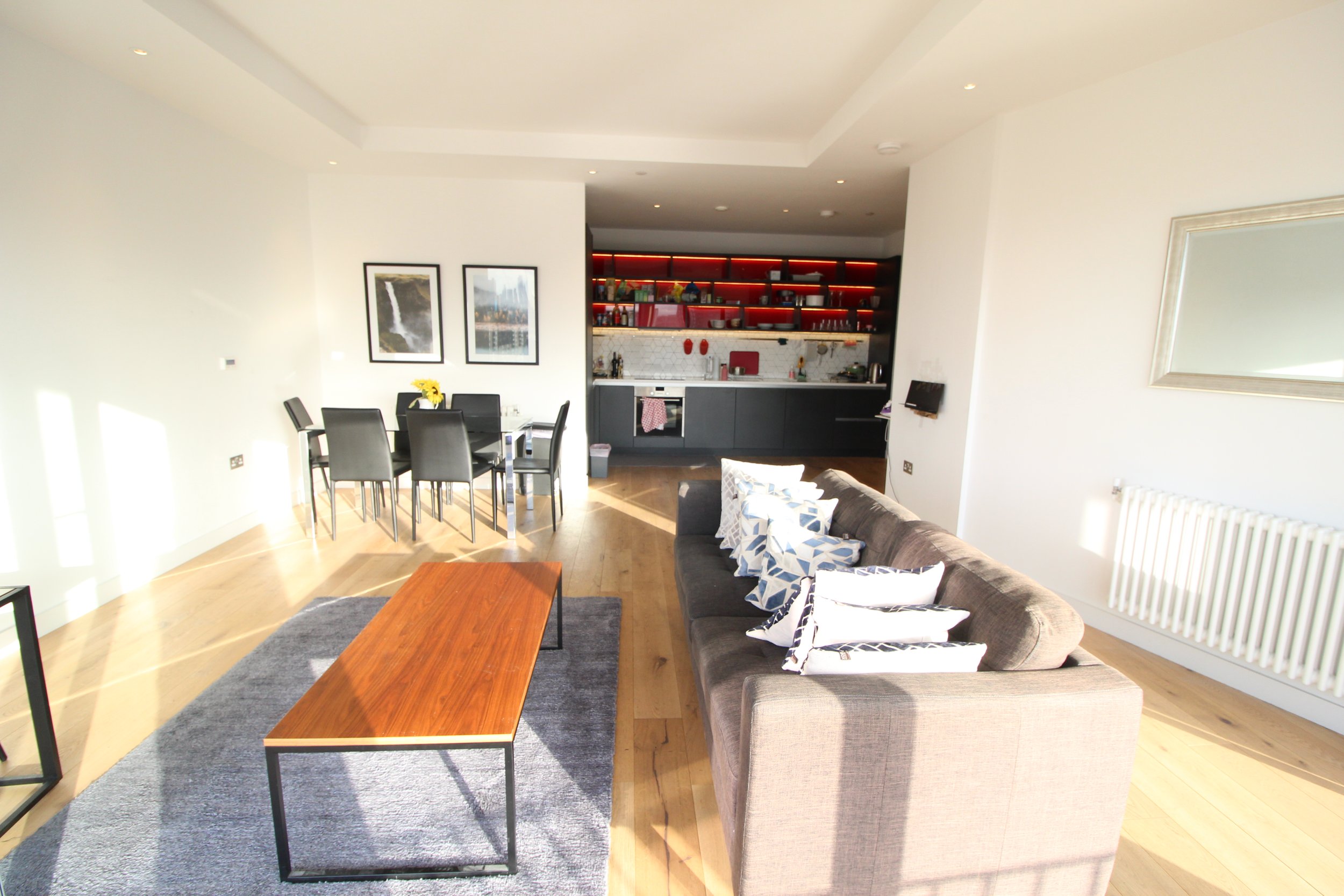 3 Bedroom Flat Modena House