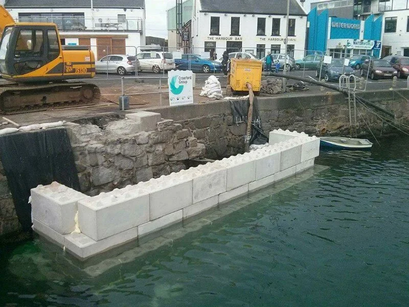 Quikbloc-used-as-temporary-wall-4.jpg