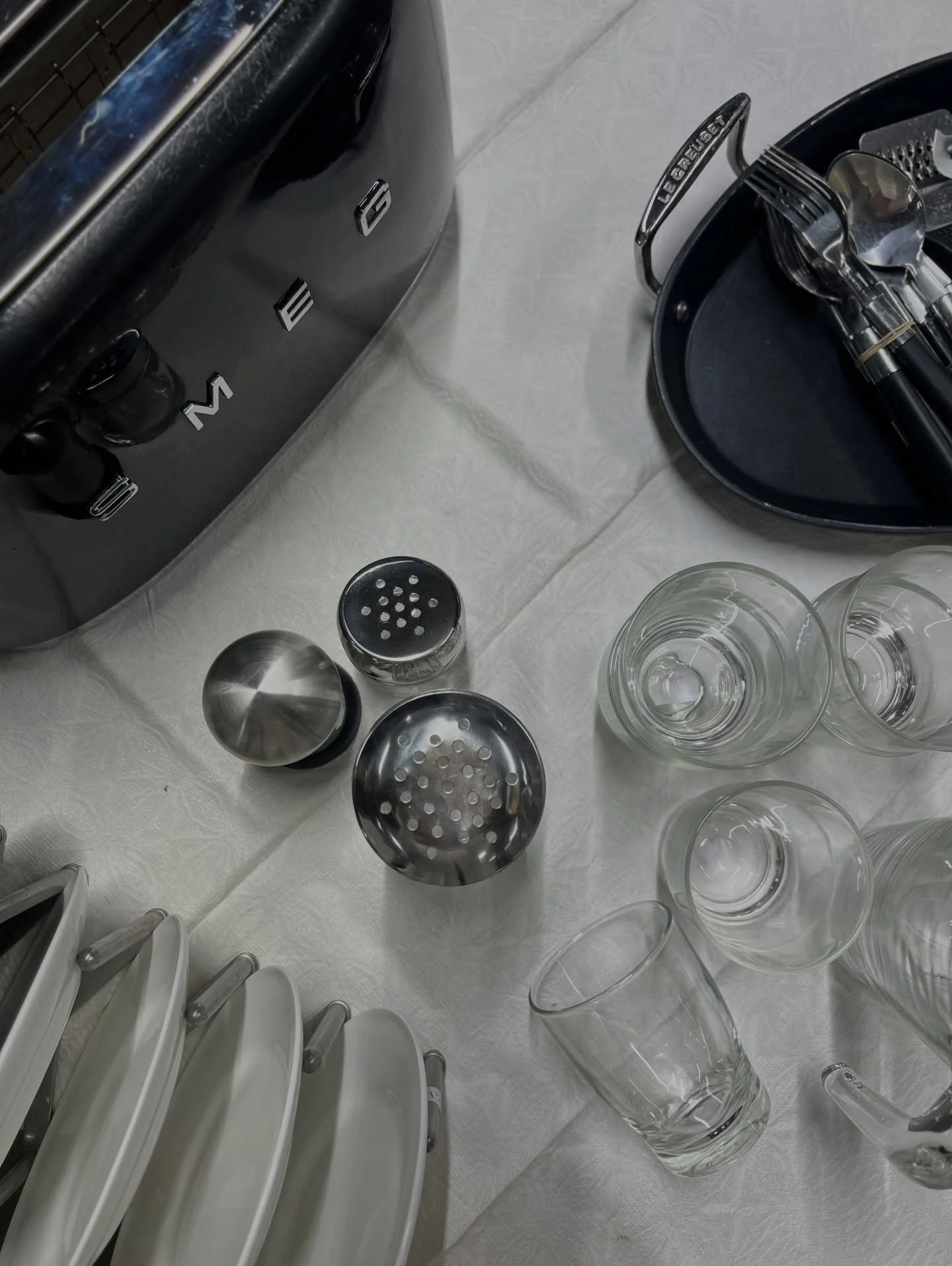 H&auml;r har ni ett axplock av vad vi har i butiken just nu - vi &auml;r full styrka och skjutsar ut massor av nytt!

Hoppas vi ses! 👋🏼

&Ouml;PPETTIDER:
🕛 M&aring;n-fre:12-18
🕚 L&ouml;r-s&ouml;n: 11-16
📍Stor&auml;ngskroken 14-16 (ovanp&aring; H