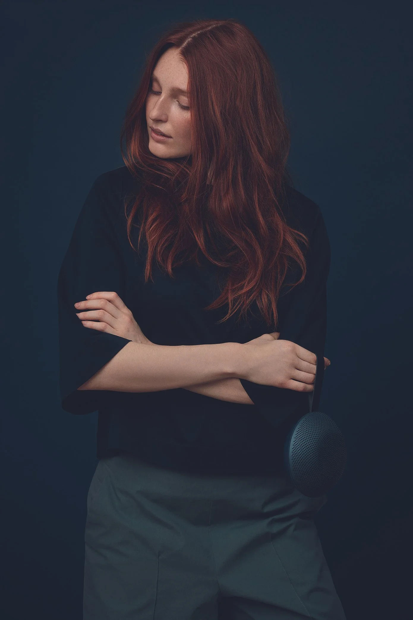 VIFA_Reykjavik Icecave blue FEMALE_MODEL_11 copy.jpg