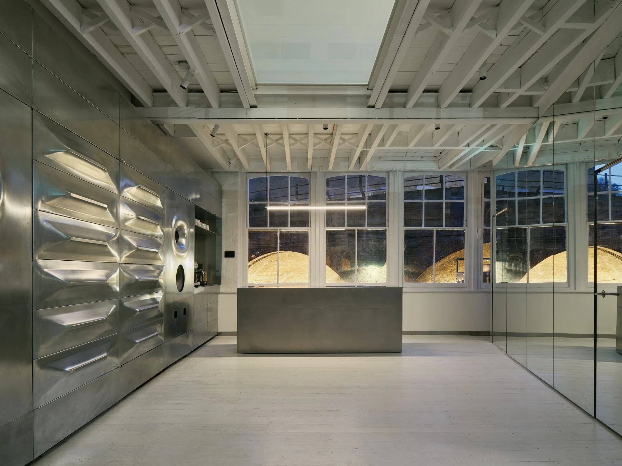 Salt_Salon_Finals_©_Henry_Woide__Low Res_013.jpg