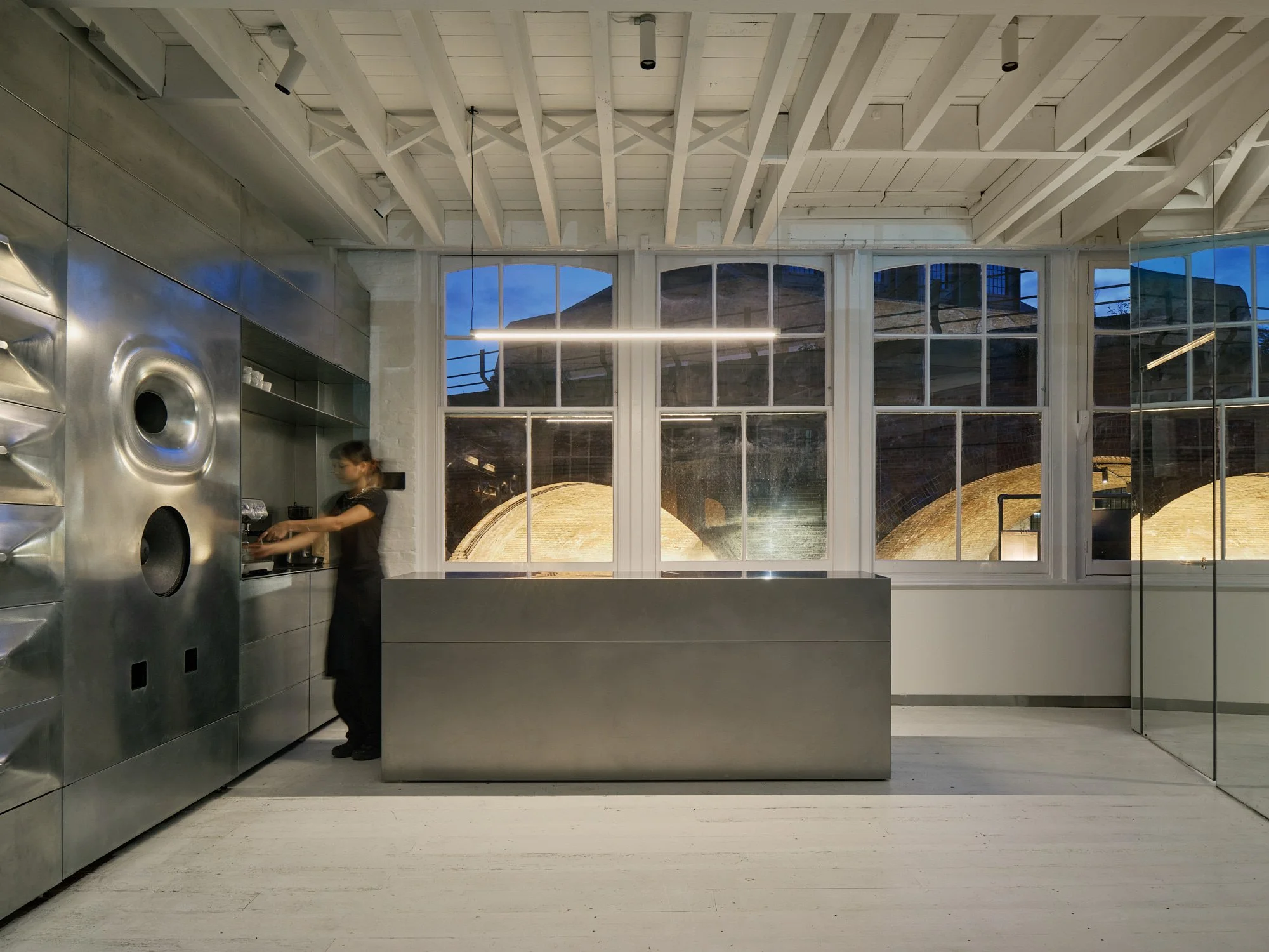 Salt_Salon_Finals_©_Henry_Woide__Low Res_014.jpg