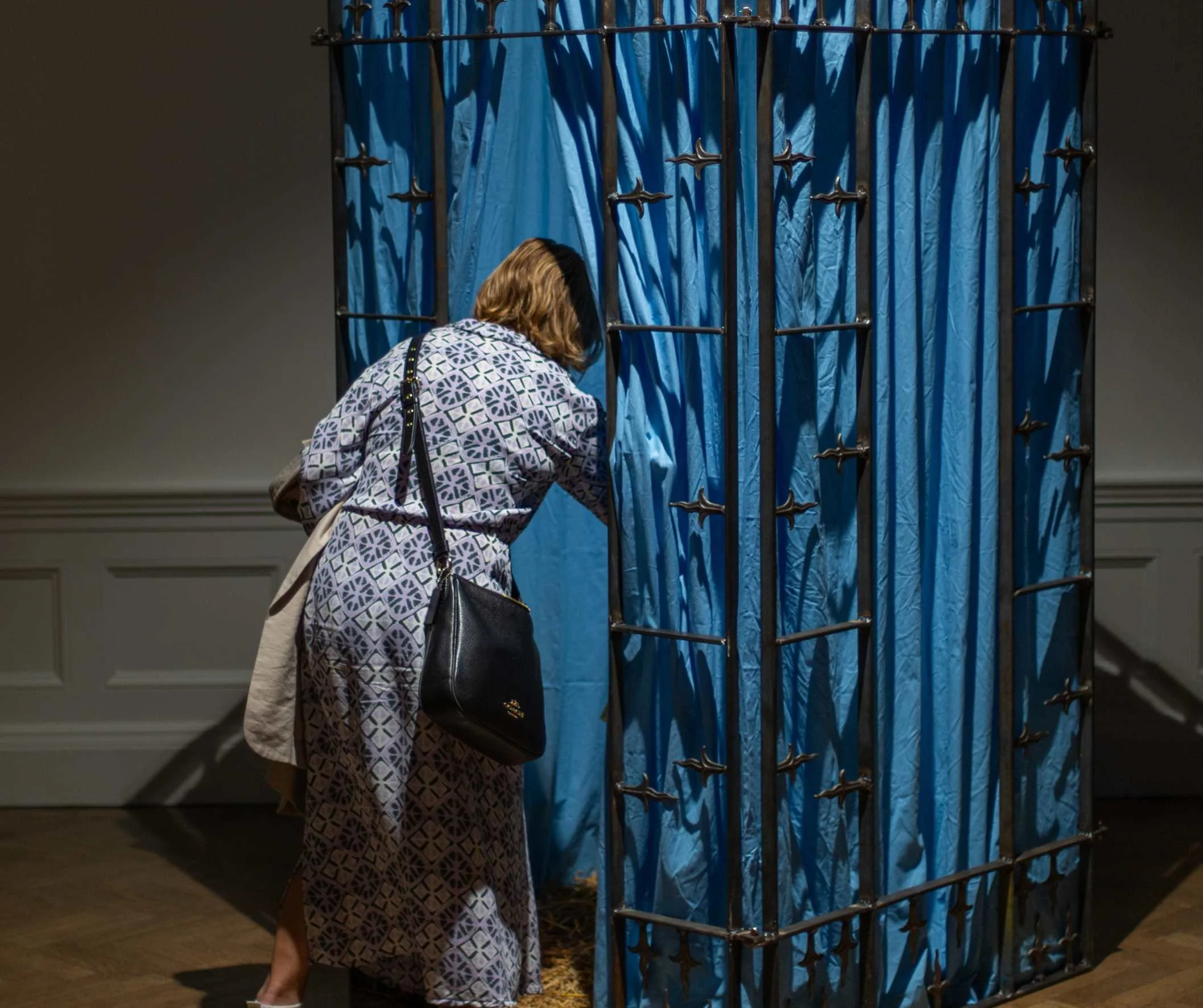 ANDREW SHAW COMFORT/DISCOMFORT (2024) 

Mild steel and mixed textiles on straw 

This installation and sculpture is an introspective look at safety, comfort and discomfort. In this work I am exploring that through the materials used, the environment 