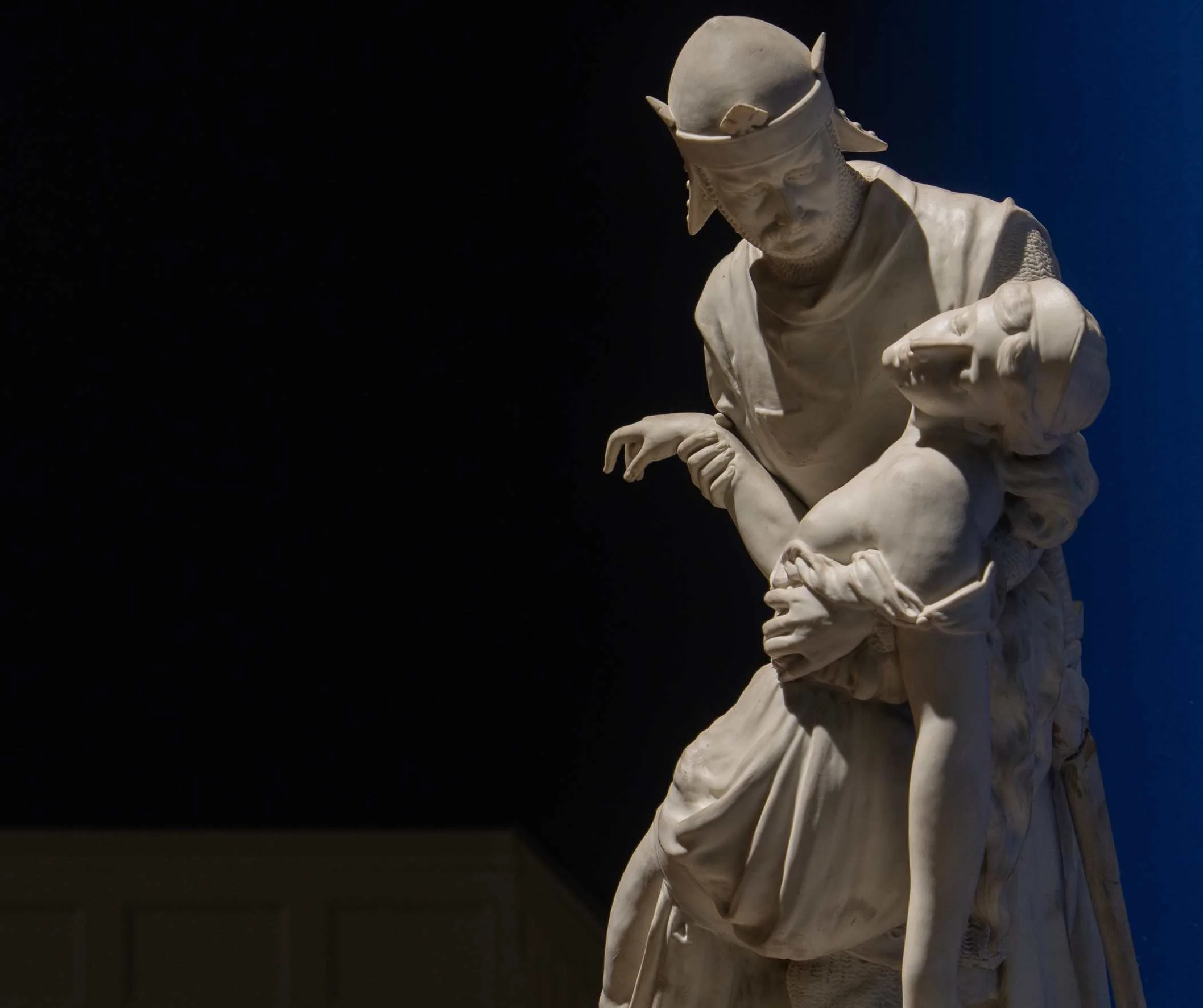 (UNKNOWN ARTIST) RINALDO AND ARMIDA (19th c) Parian porcelain

This sculpture is believed to depict a scene from Gerusalemme Liberata (1581) by poet Torquato Tasso. The poem delves into the tragic relationship between the characters Rinaldo and Armid