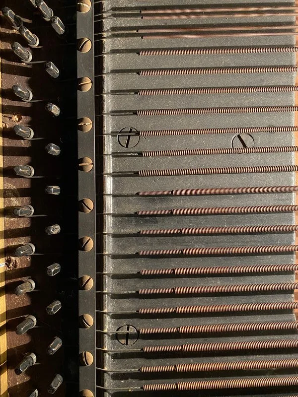 TIDE COMES IN / TIDE GOES OUT (2019) / Angelo Madonna