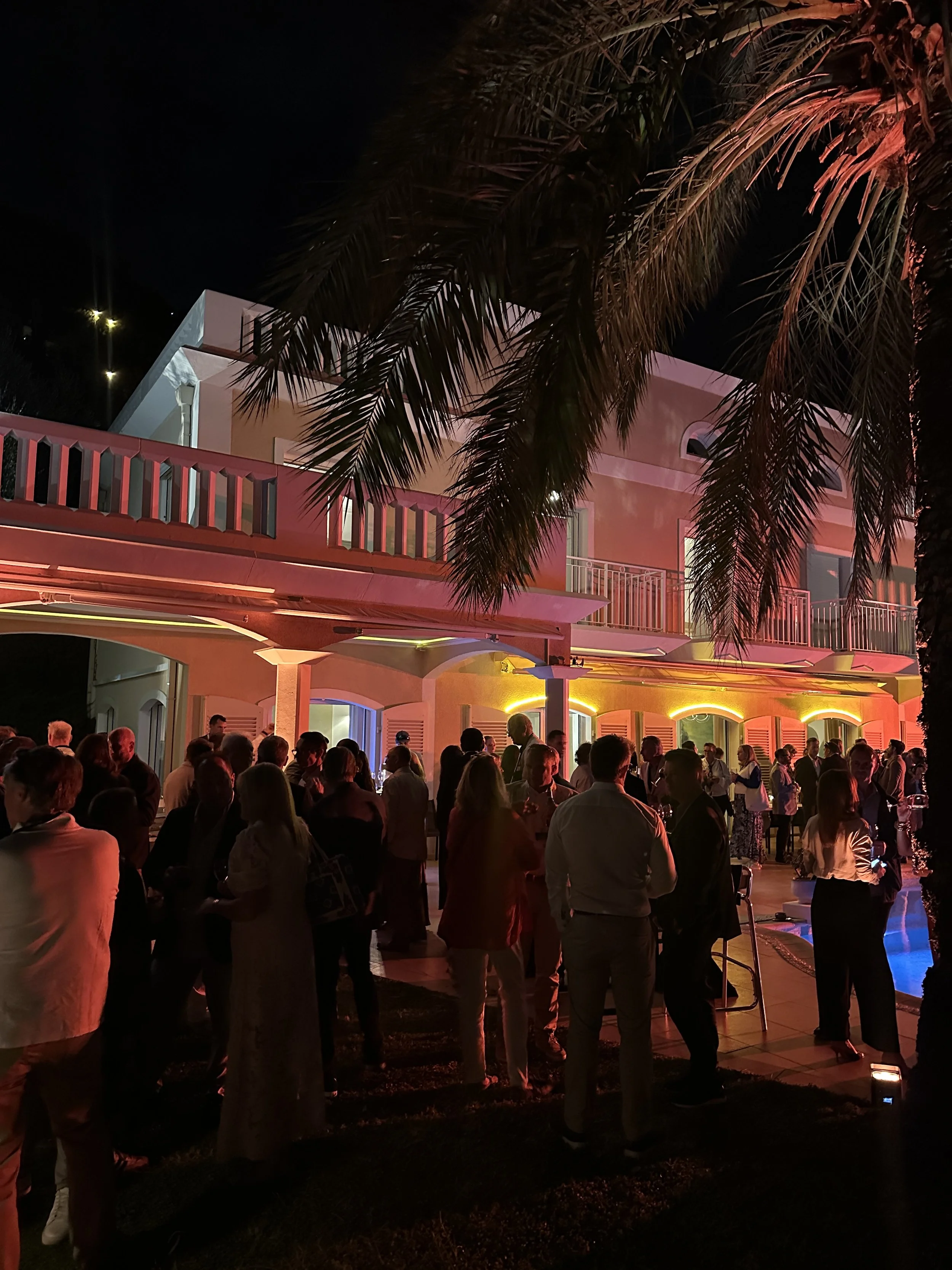 Corporate Retreats
Villa Monaco configured for a corporate retreat, combining privacy, luxury accommodations, and tailored concierge support.