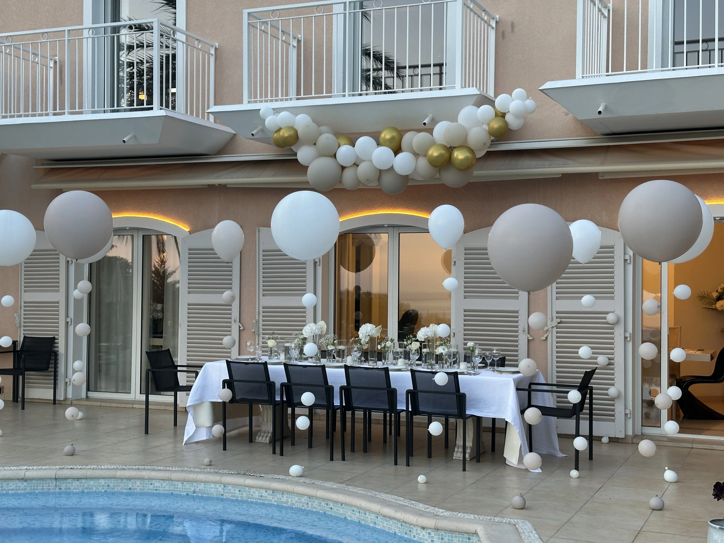 Private Events & Celebrations
Villa Monaco set for a private celebration, offering an elegant backdrop for intimate gatherings, birthdays, and special occasions.