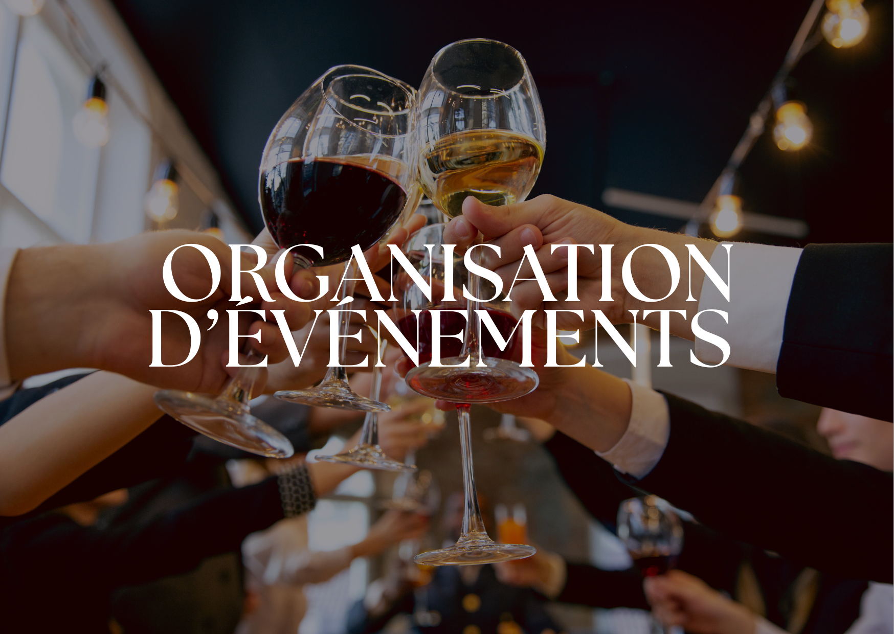 La Conciergerie Exclusive Properties organise vos événements sur mesure, qu'il s'agisse d'une soirée privée, d'un mariage ou d'une réception exclusive. De la sélection du lieu à la coordination des prestataires, nous prenons en charge chaque détail p