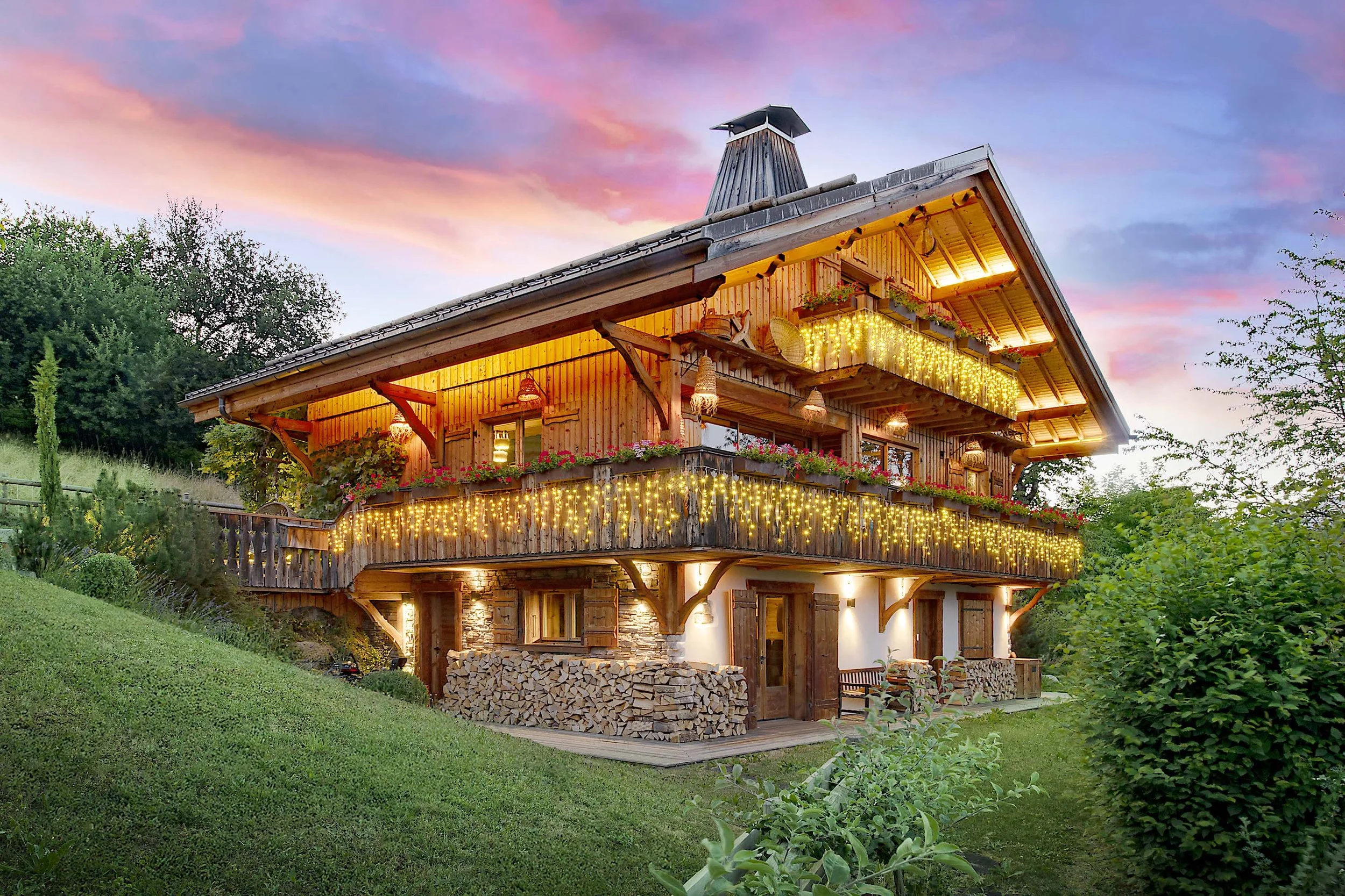 Chalet crépuscule été BD.jpg