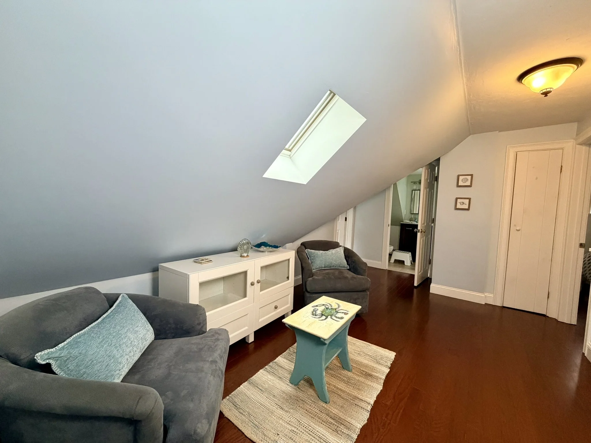 Cape Cod Vacation Rental Management | Tuxfin Hospitality Property - Dog-Friendly Yarmouth Home for Short Term Bookings - Save Money over Airbnb & VRBO - Homeowners Rent Second Homes for Extra Income.