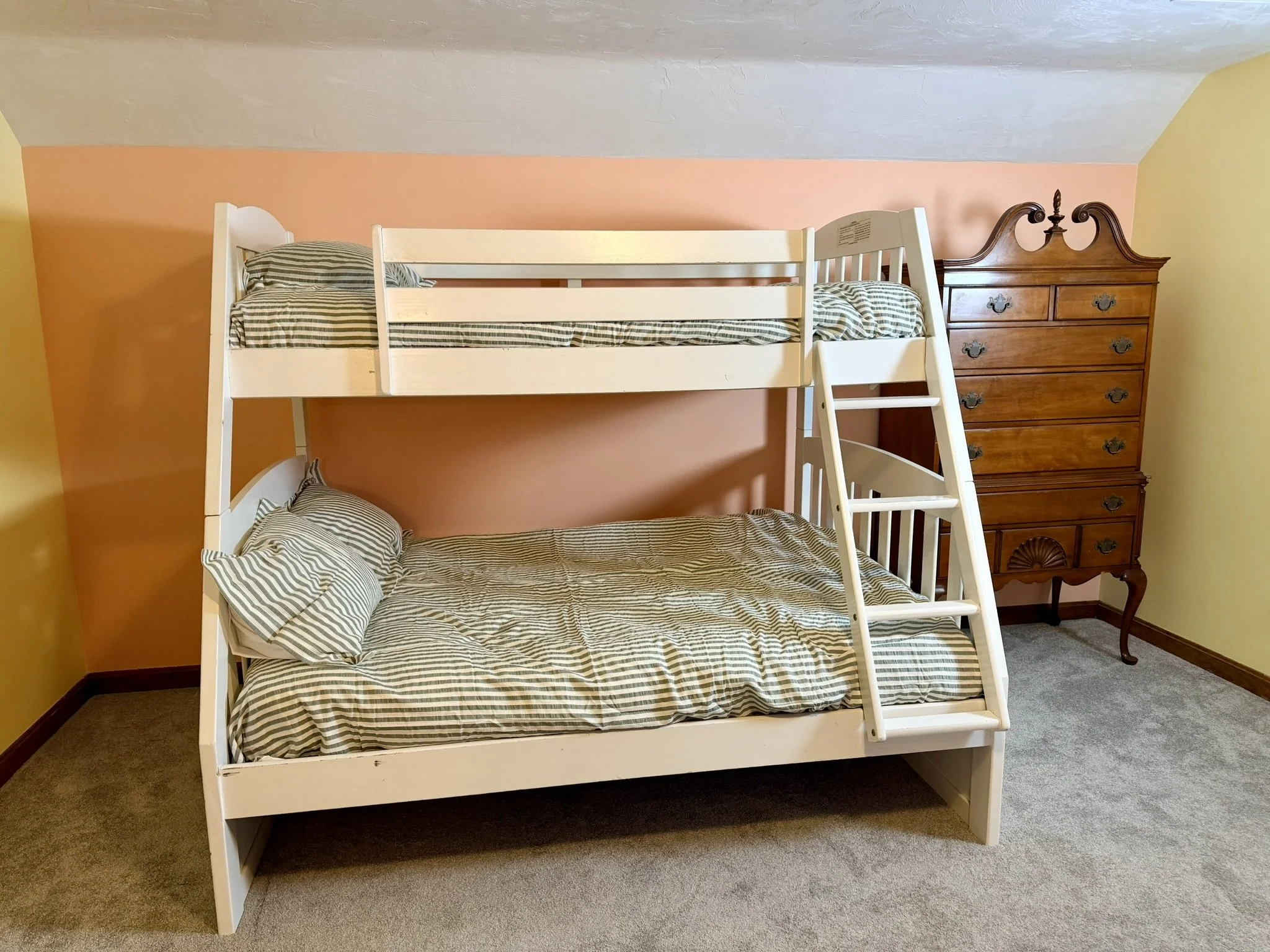 Cape Cod Vacation Rental Management | Tuxfin Hospitality Property - Dog-Friendly Yarmouth Home for Short Term Bookings - Save Money over Airbnb & VRBO - Homeowners Rent Second Homes for Extra Income.