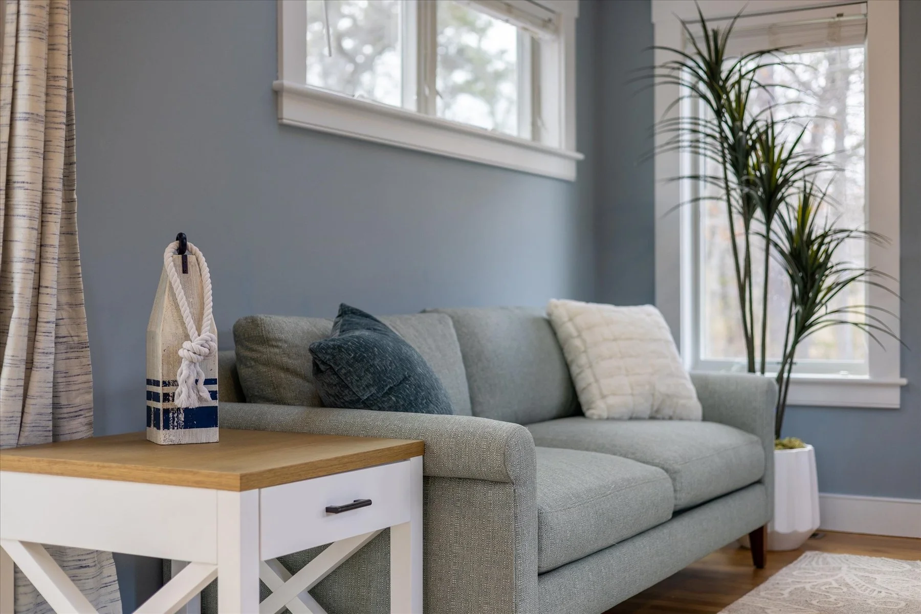 Cape Cod Vacation Rental Management | Tuxfin Hospitality Property - Dog-Friendly Yarmouth Home for Short Term Bookings - Save Money over Airbnb & VRBO - Homeowners Rent Second Homes for Extra Income. 100 Kingsbury Beach Eastham