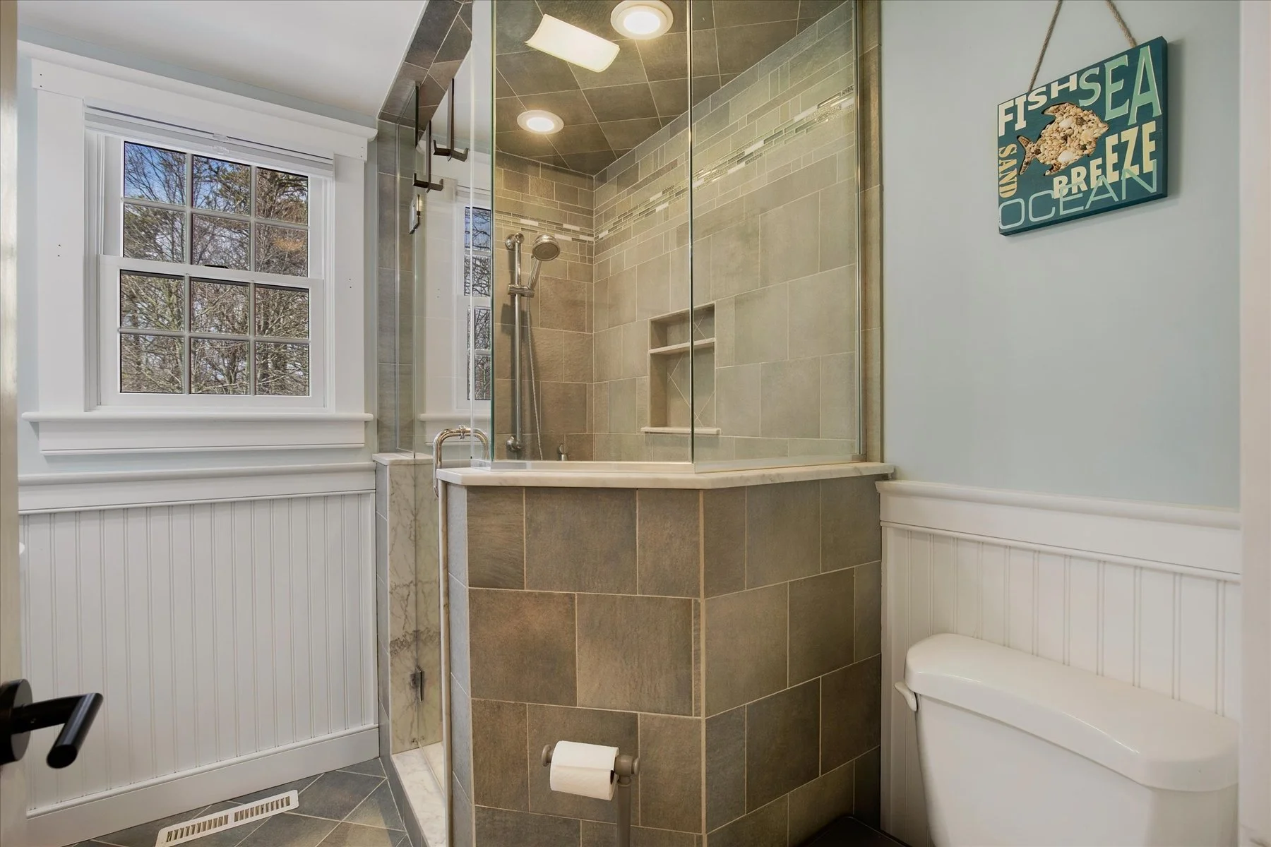 Cape Cod Vacation Rental Management | Tuxfin Hospitality Property - Dog-Friendly Yarmouth Home for Short Term Bookings - Save Money over Airbnb & VRBO - Homeowners Rent Second Homes for Extra Income. 100 Kingsbury Beach Eastham