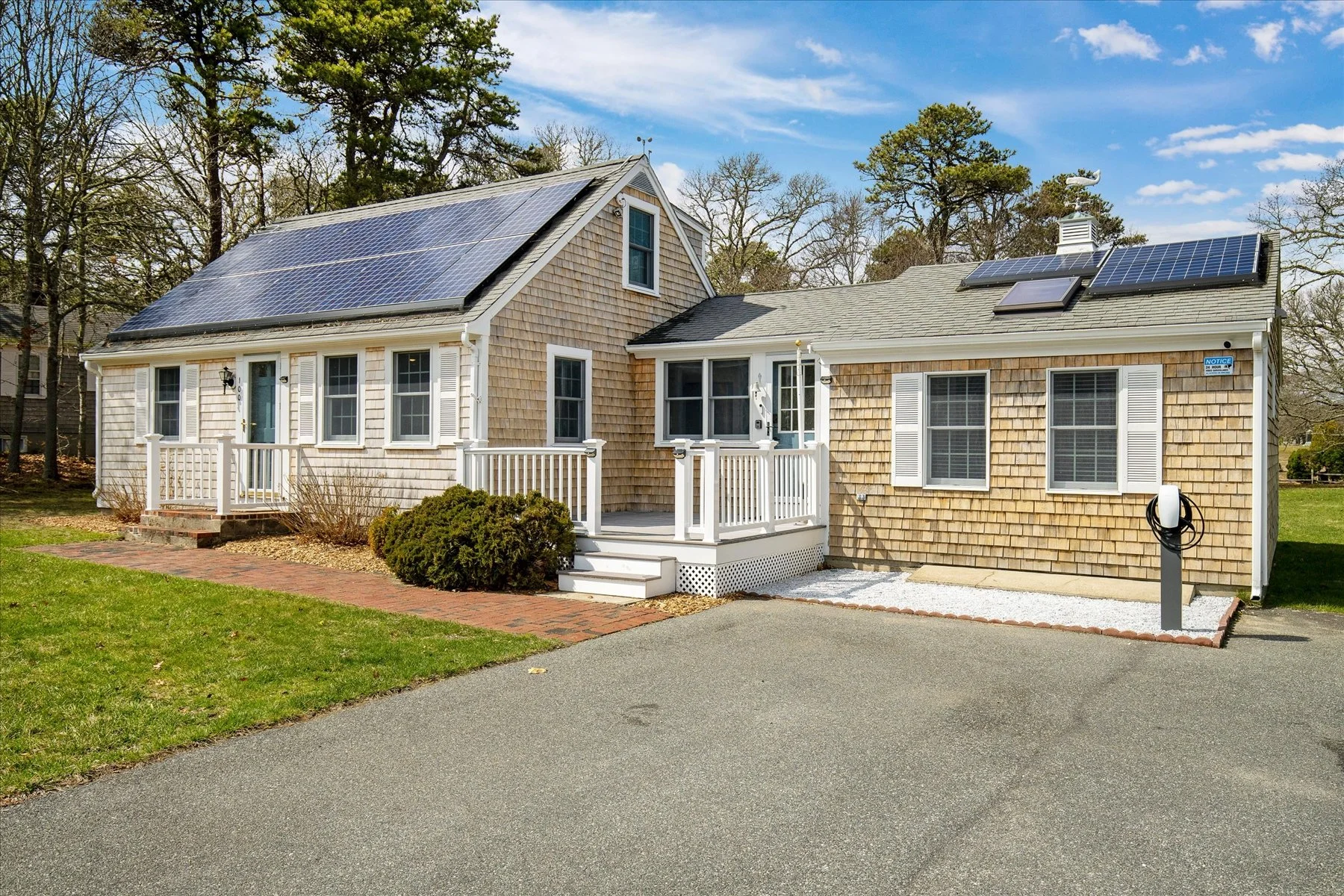 Cape Cod Vacation Rental Management | Tuxfin Hospitality Property - Dog-Friendly Yarmouth Home for Short Term Bookings - Save Money over Airbnb & VRBO - Homeowners Rent Second Homes for Extra Income. 100 Kingsbury Beach Eastham