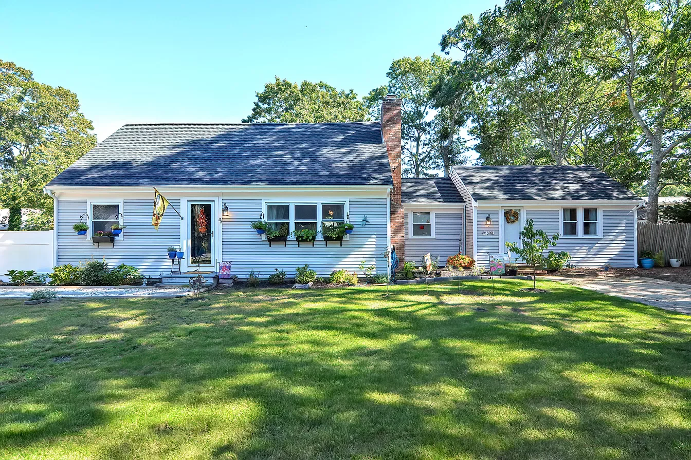 32 Flicker Ln Pic.webp