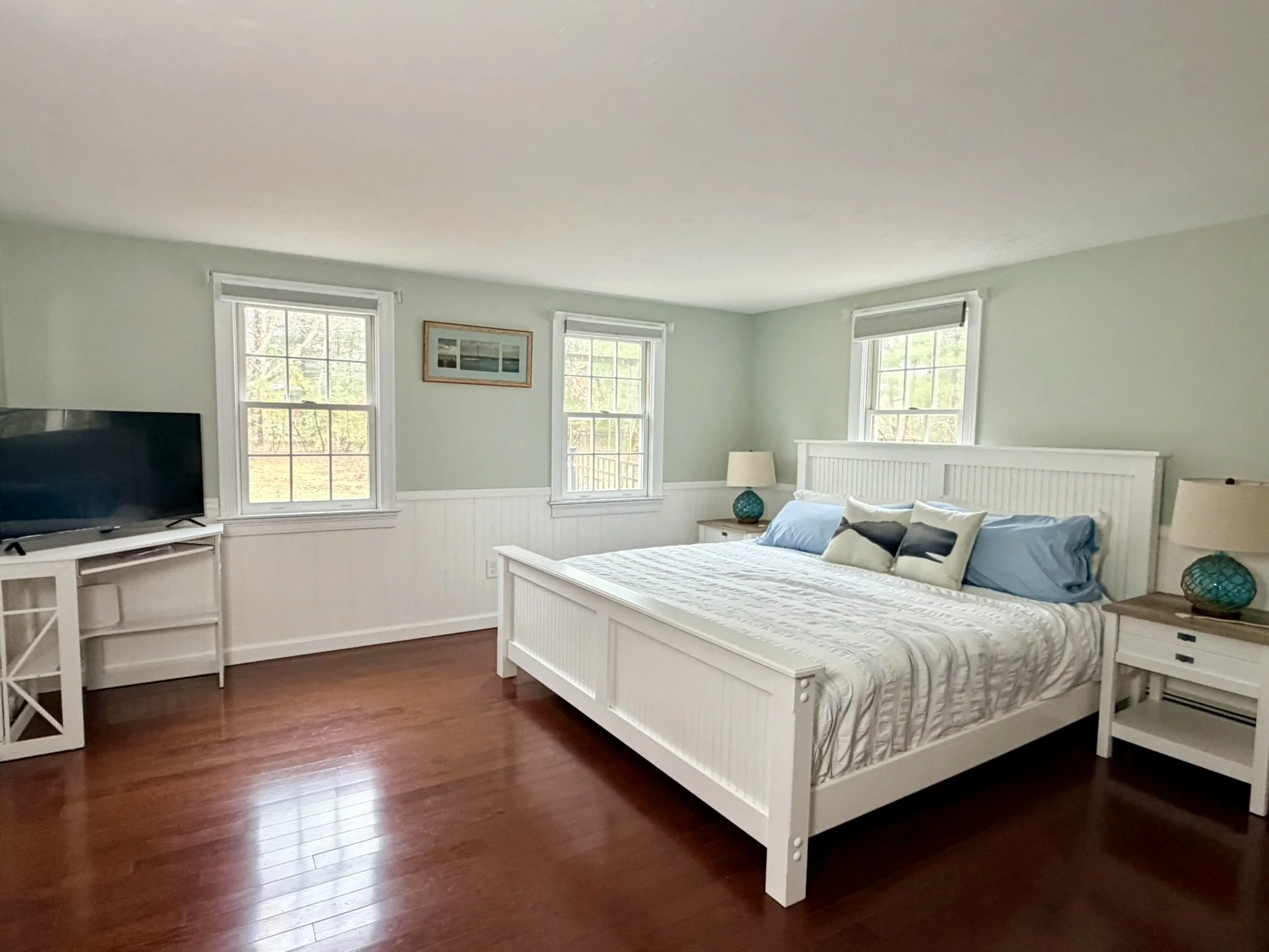 Cape Cod Vacation Rental Management | Tuxfin Hospitality Property - Dog-Friendly Yarmouth Home for Short Term Bookings - Save Money over Airbnb & VRBO - Homeowners Rent Second Homes for Extra Income. King Bed Sleeps 10