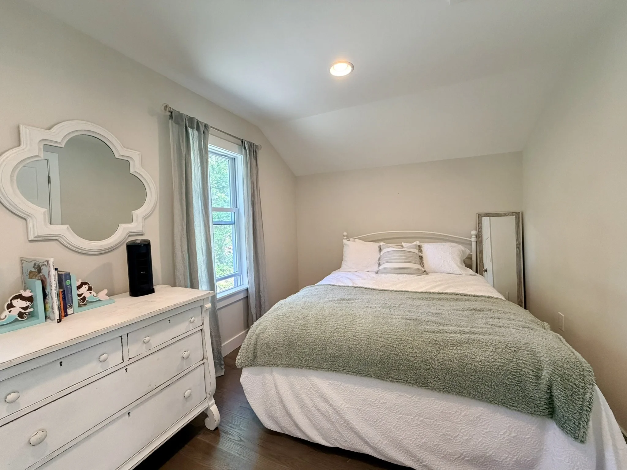 Cape Cod Vacation Rental Management | Tuxfin Hospitality Property - Dog-Friendly New Seabury Mashpee Home for Short Term Bookings - Save Money over Airbnb & VRBO - Homeowners Rent Second Homes for Extra Income. 