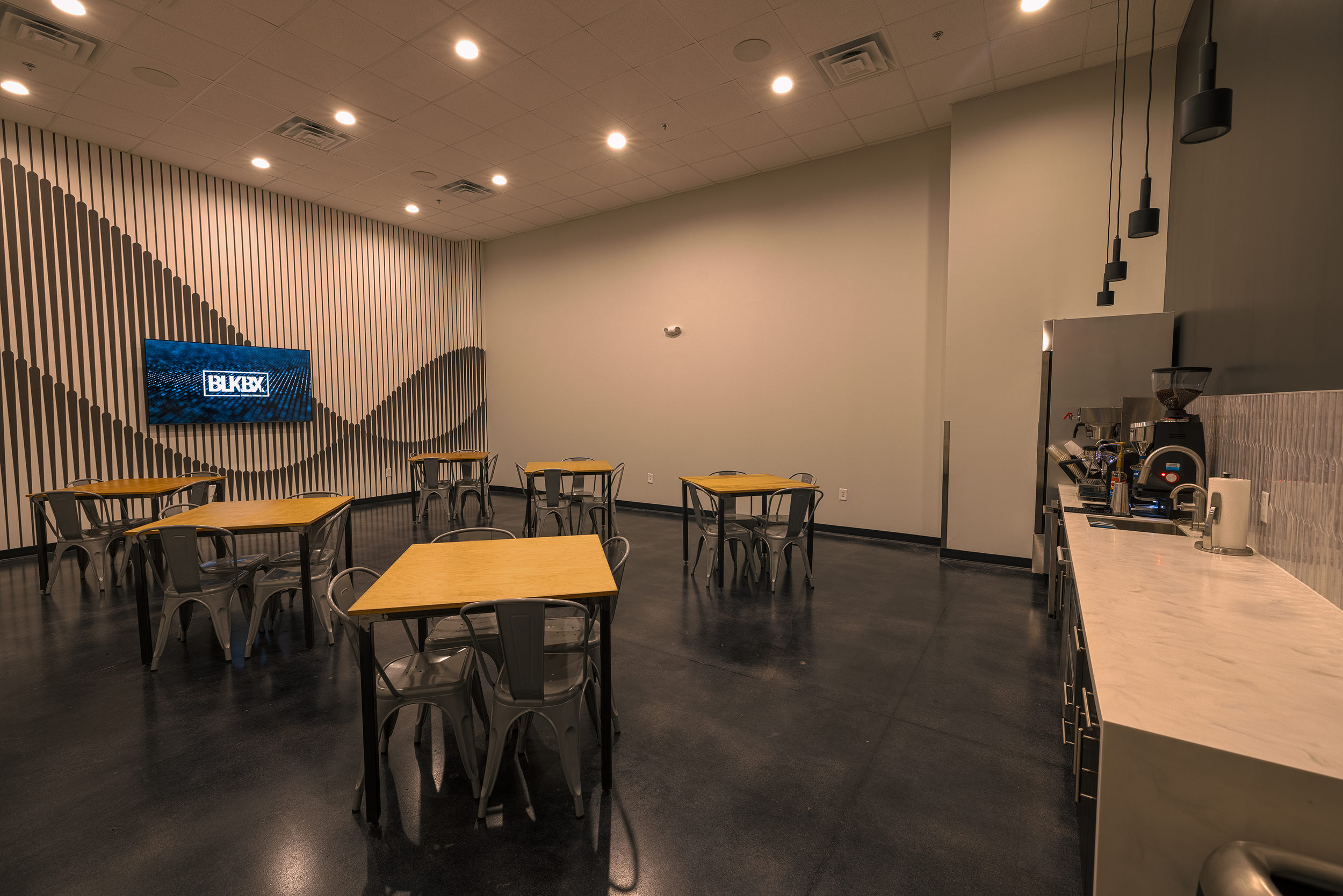 BLKBX GYM-BAR-KITCHEN-7.png