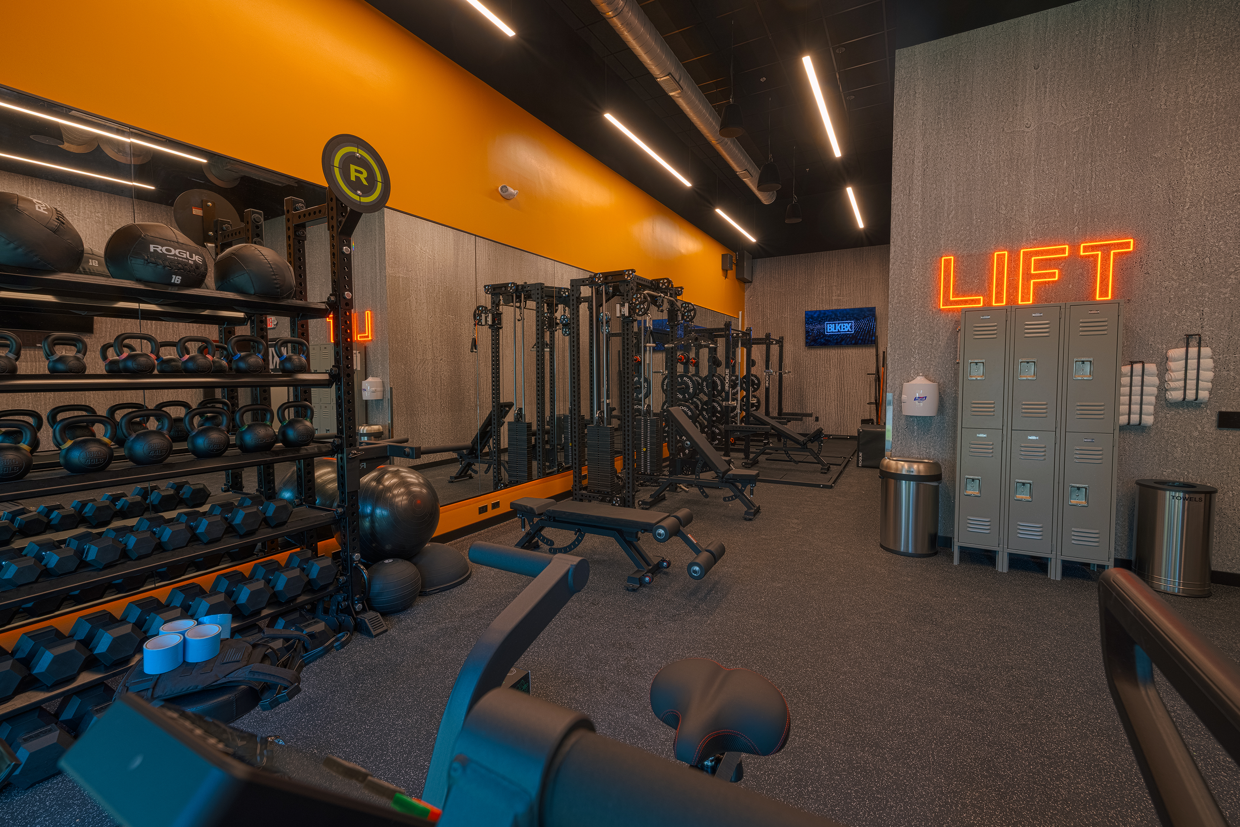 BLKBX GYM-BAR-KITCHEN-1.png