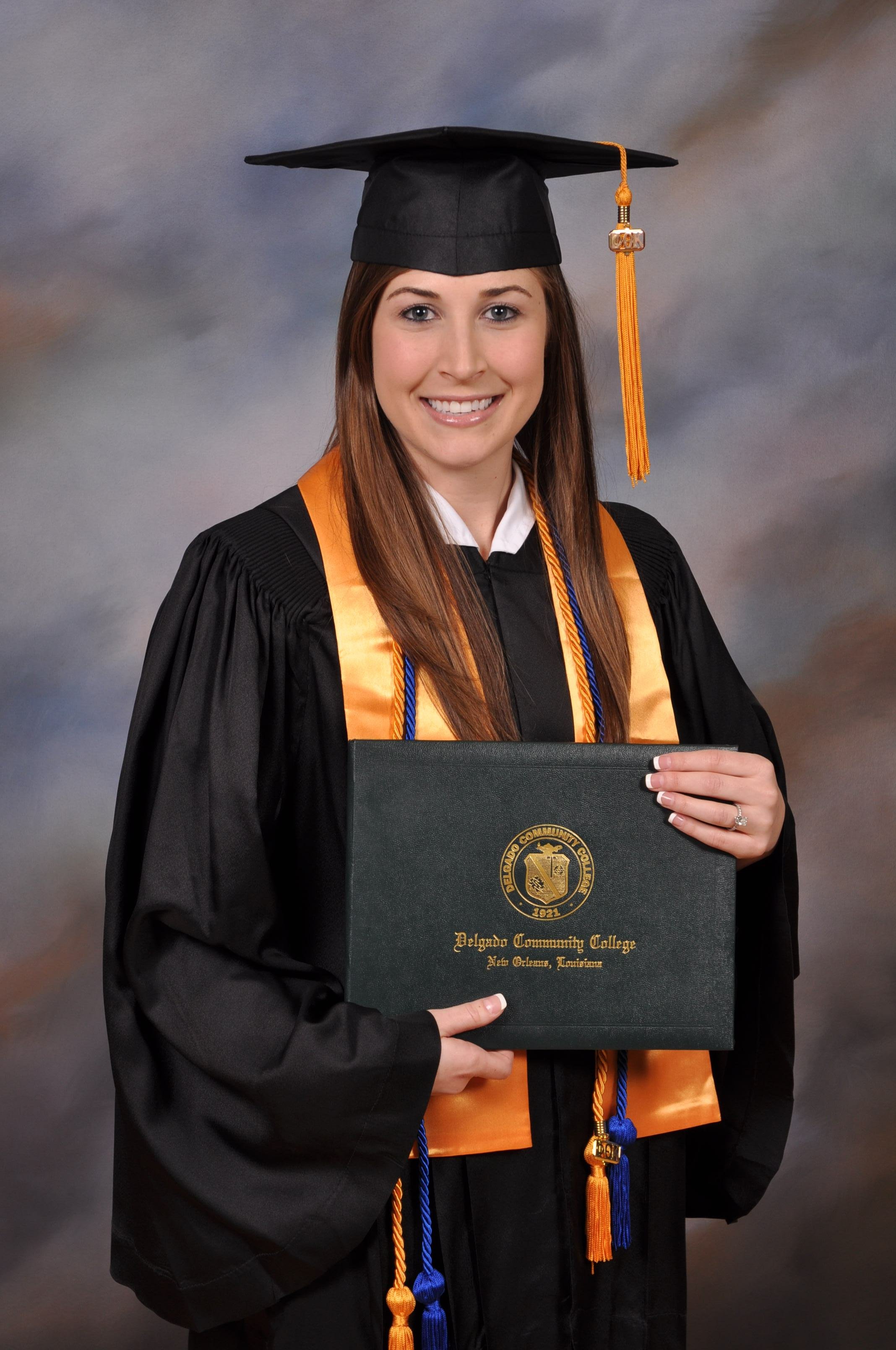 Candid Campus Photography - Fine Graduation Photography Since 1976