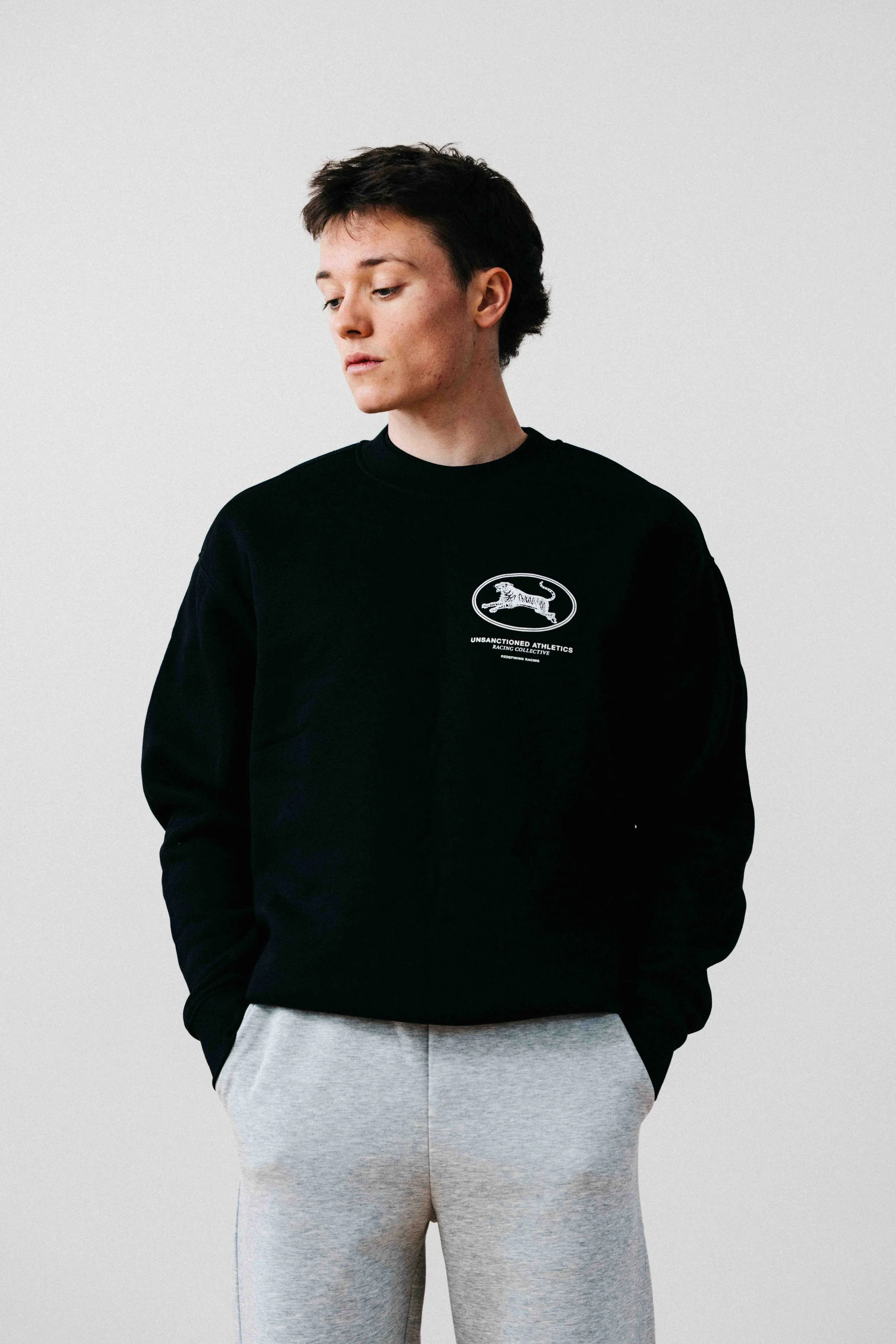 HERITAGE COLLECTION / BLACK & WHITE SWEATER