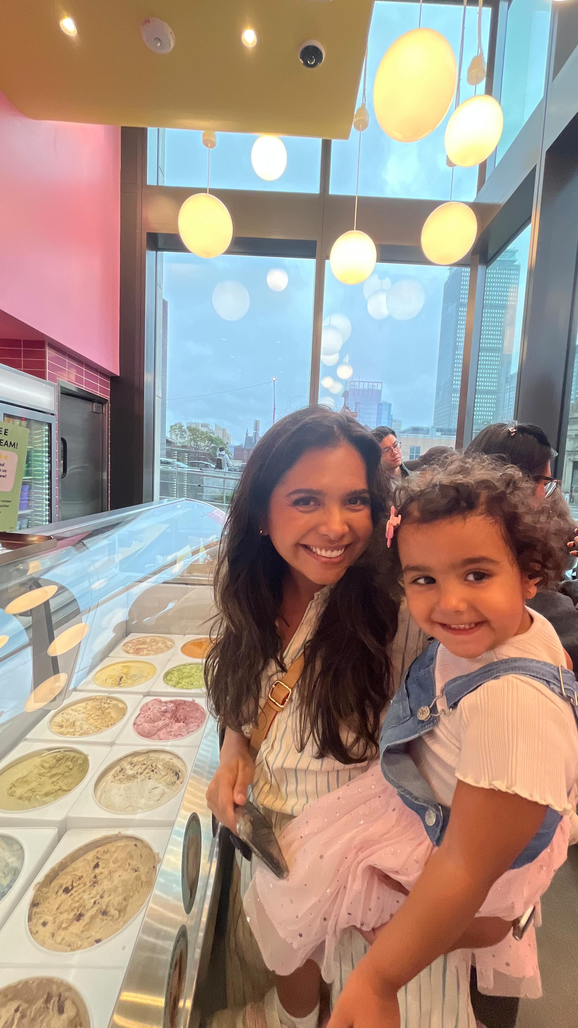 Got a sneak peak of the new @vanleeuwenicecream at the @lyrikbackbay!
It officially opens tomorrow, June 18th with $1 Scoops from 12-2PM along with free Van Leeuwen tote bags for the first 100 customers!
The Back Bay location, situated in Lyrik at