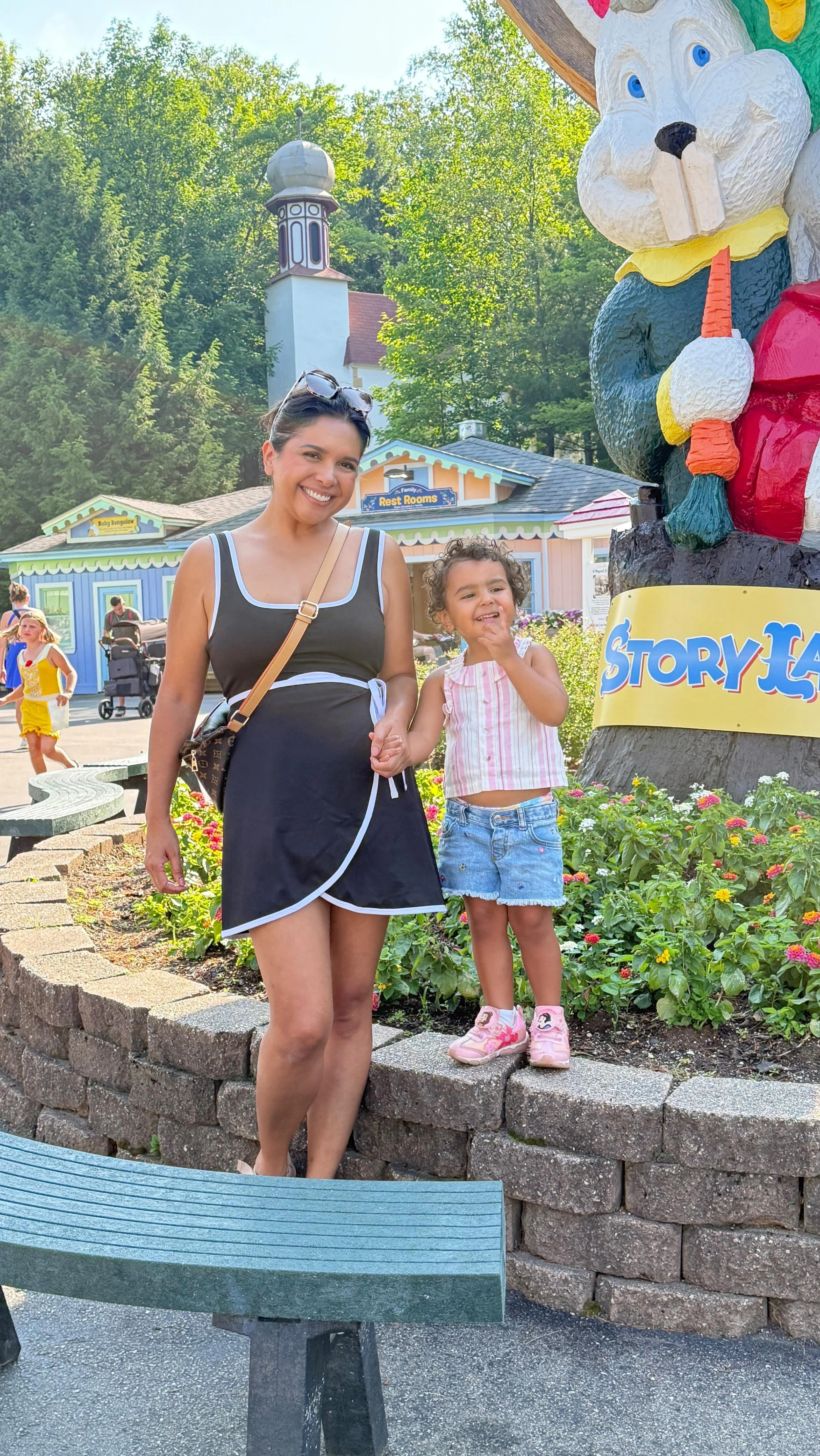 This was my first time visiting @storylandnh and I get why it's a childhood staple! Perfect for toddlers and little kids.
It was SO hot out but overall it was a 10/10 core memory. Also - support @danieltigertv @pbskids @pbs and all public media!
#
