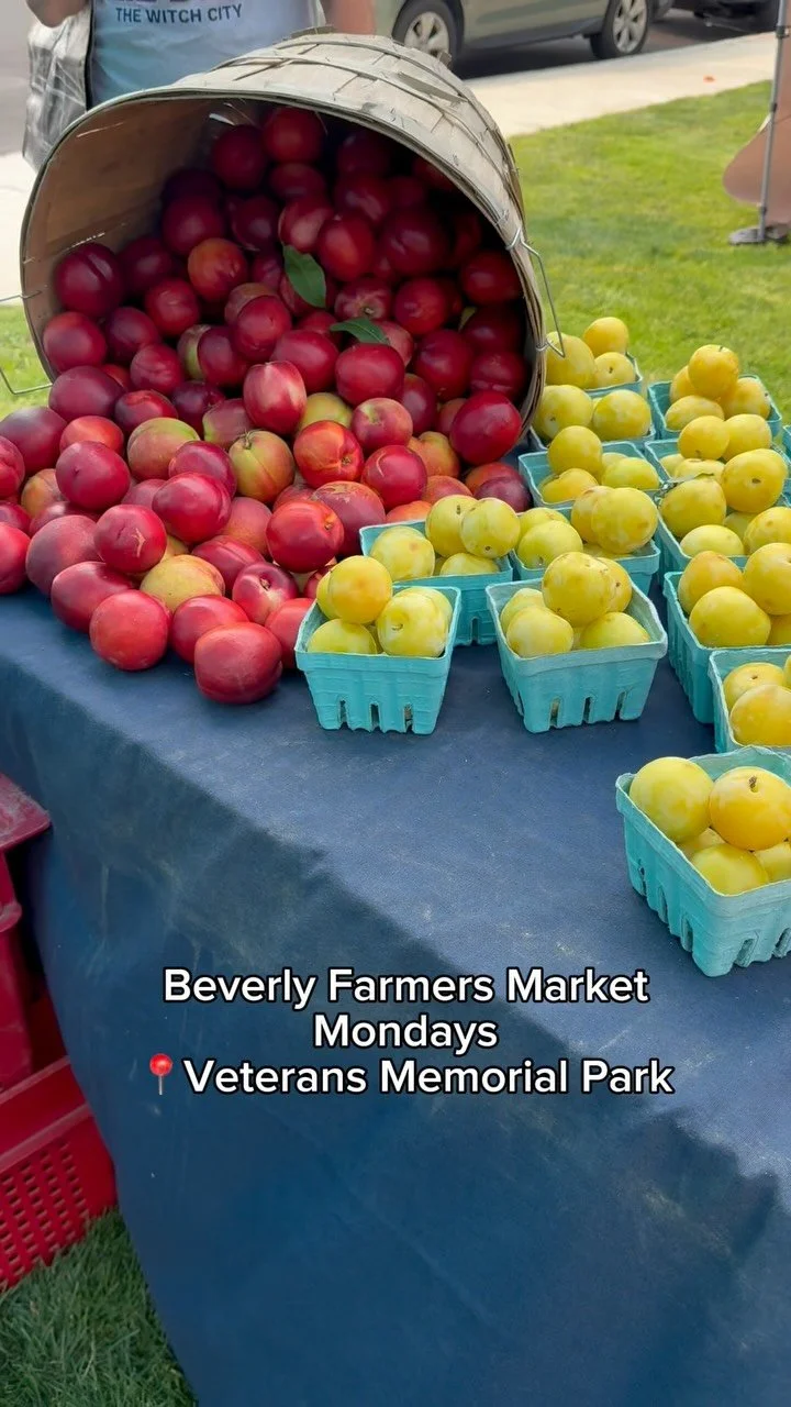 Wrapping up Massachusetts Farmers Market Week!
We went to the @beverlyfarmersmarket for the first time. Claire loves picking out her veggies and she’s more likely to eat them when she does! Our haul is at the end.
We also love the @backyardg