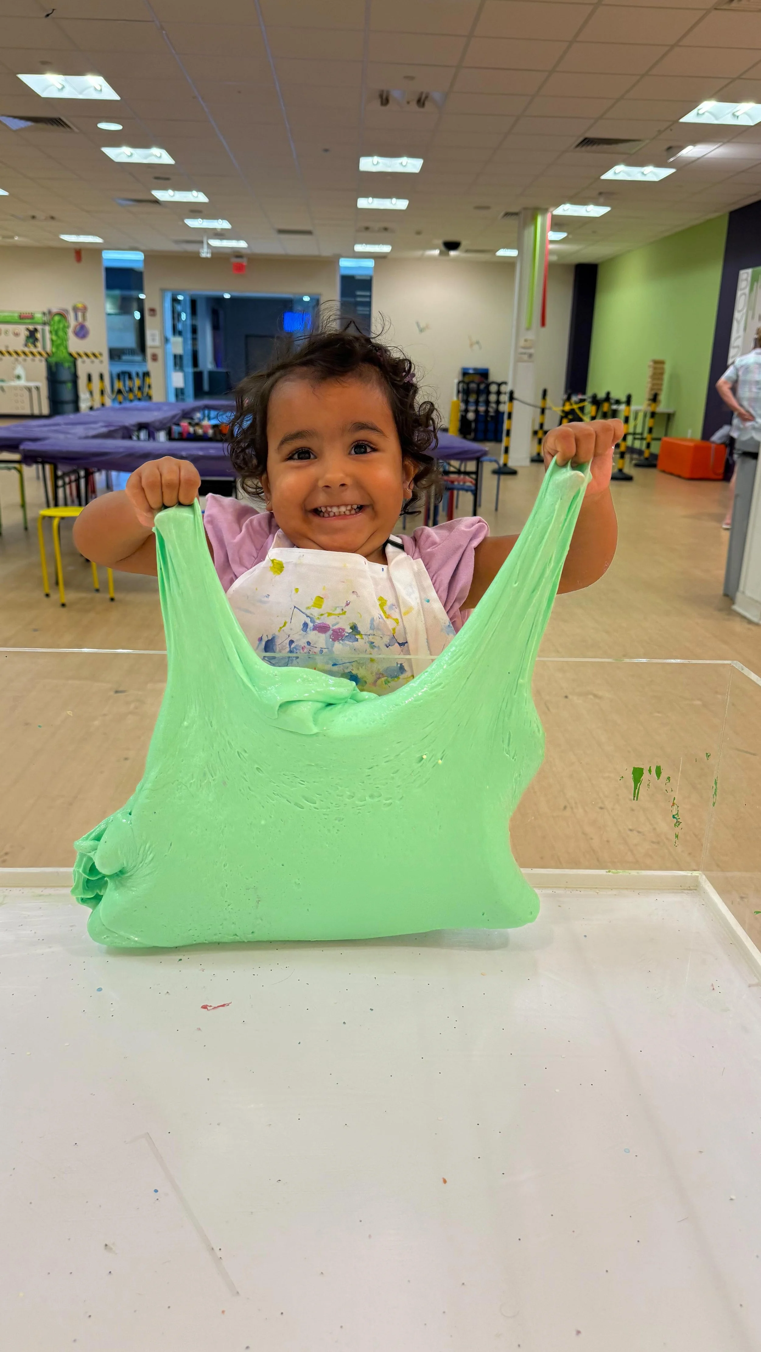 How did we end up spending almost an entire day in a what I thought was a nearly abandoned mall?
Super random but we had the best time at @slimezonema and @catchmania.us both at the @shoplibertytree in Danvers.
I do hope the slime phase is not very