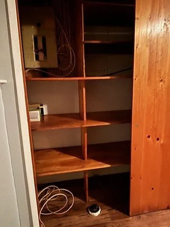 Closet1.jpg