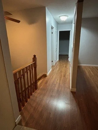 Hallway2.jpg