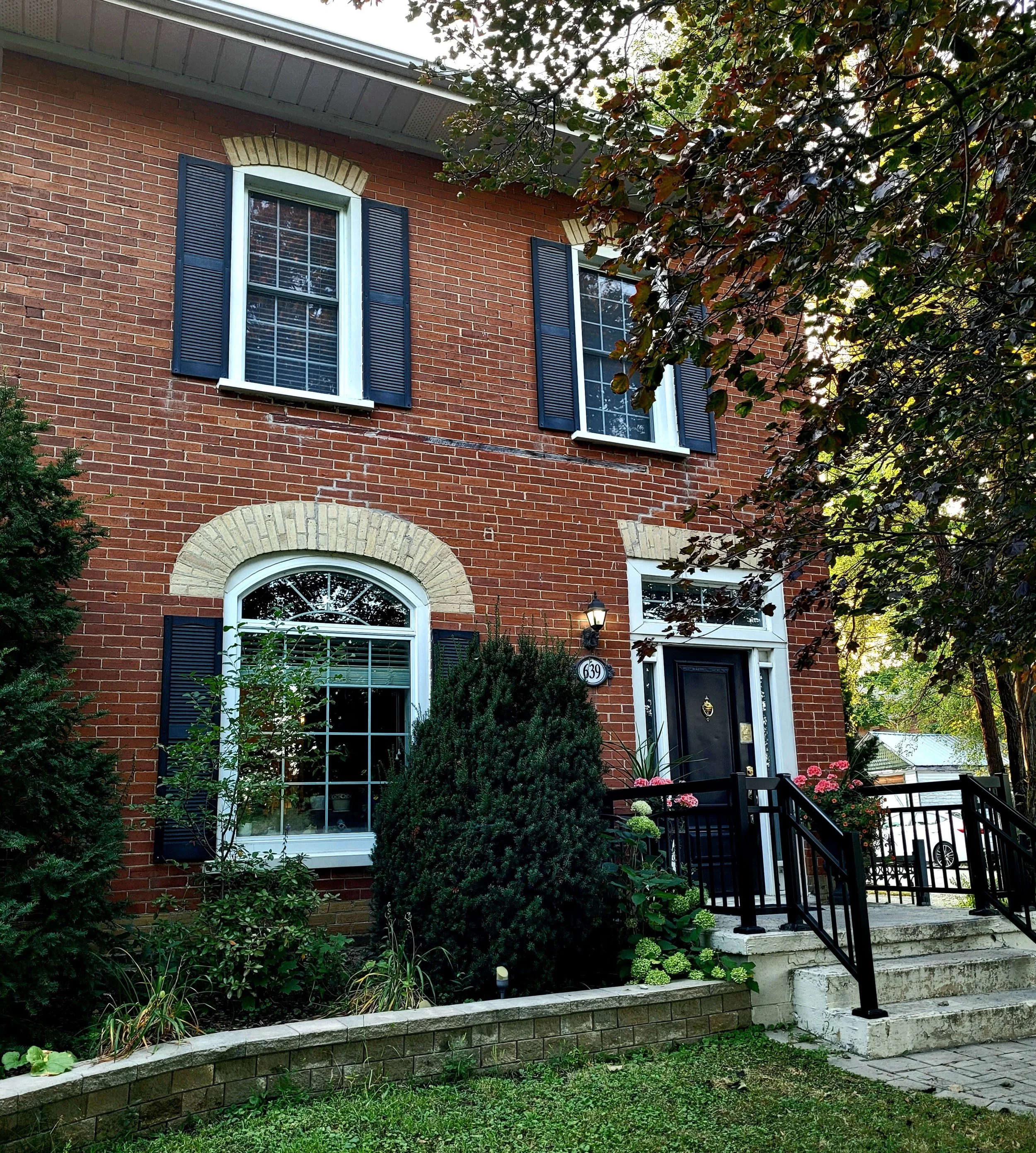 FRONT.jpg