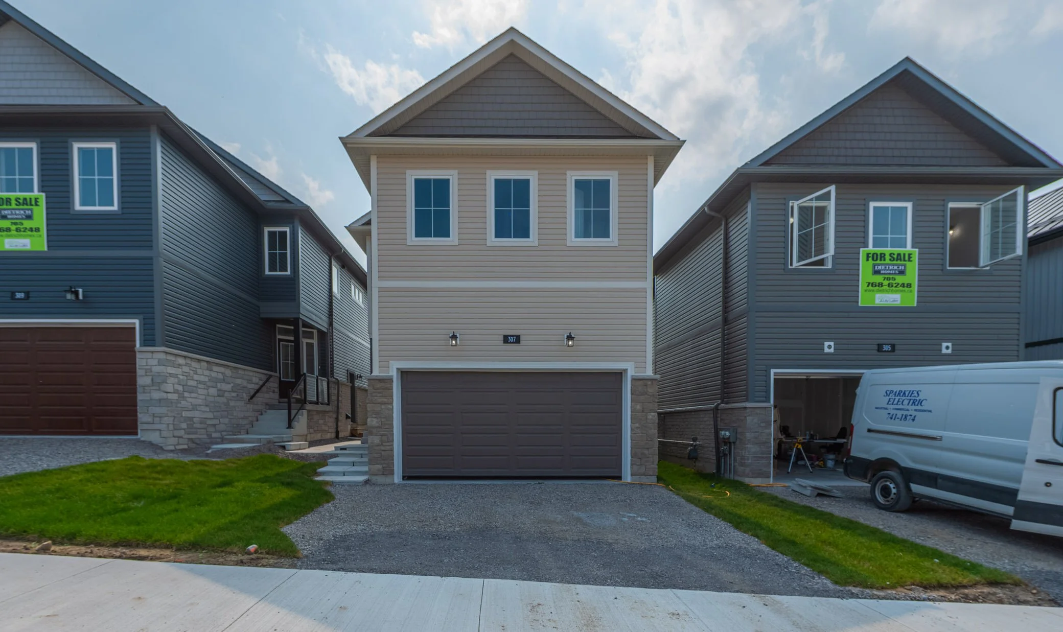 Lower - 307 Mullighan Gardens