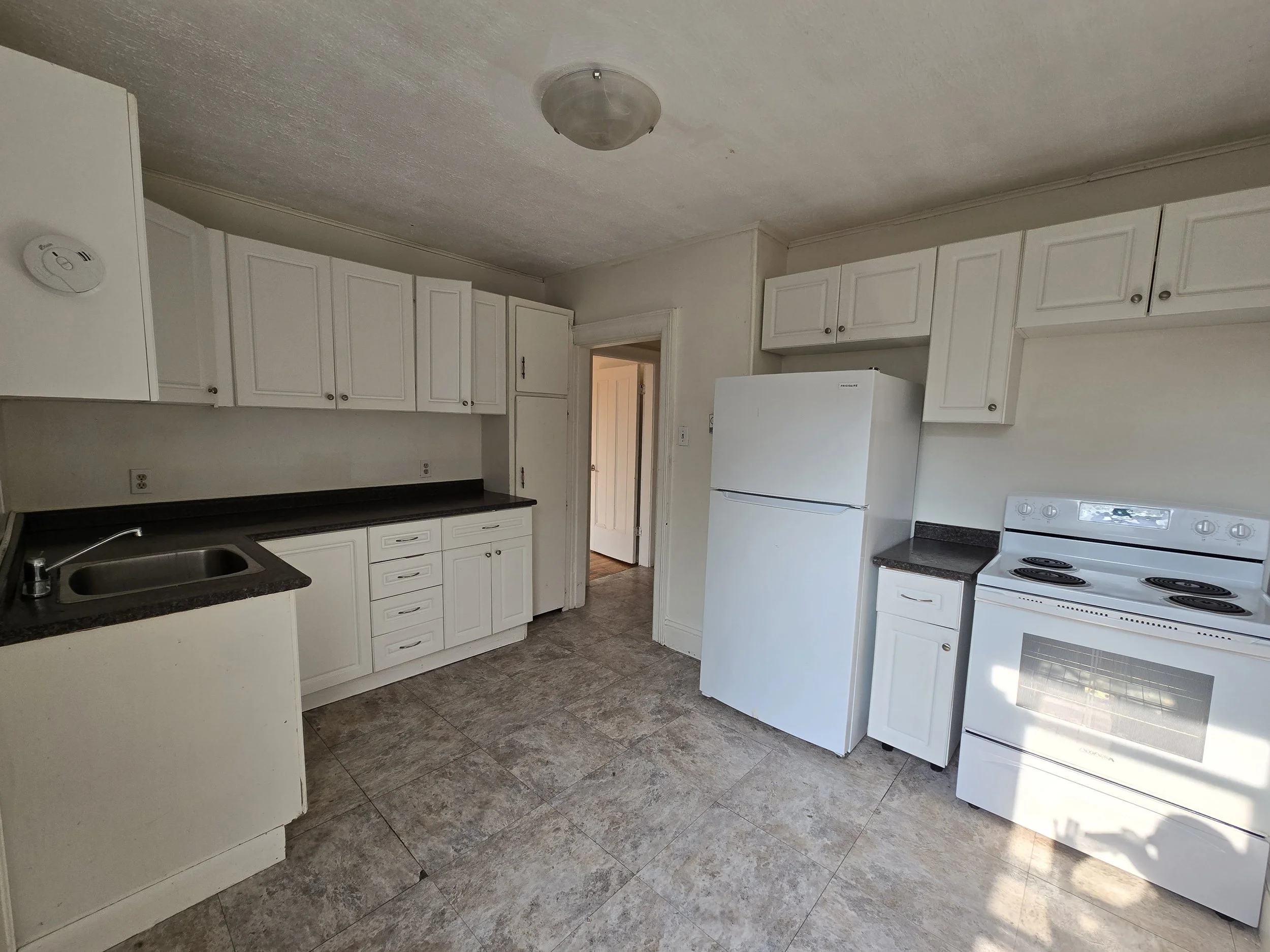 Upper - 386 Stewart Street