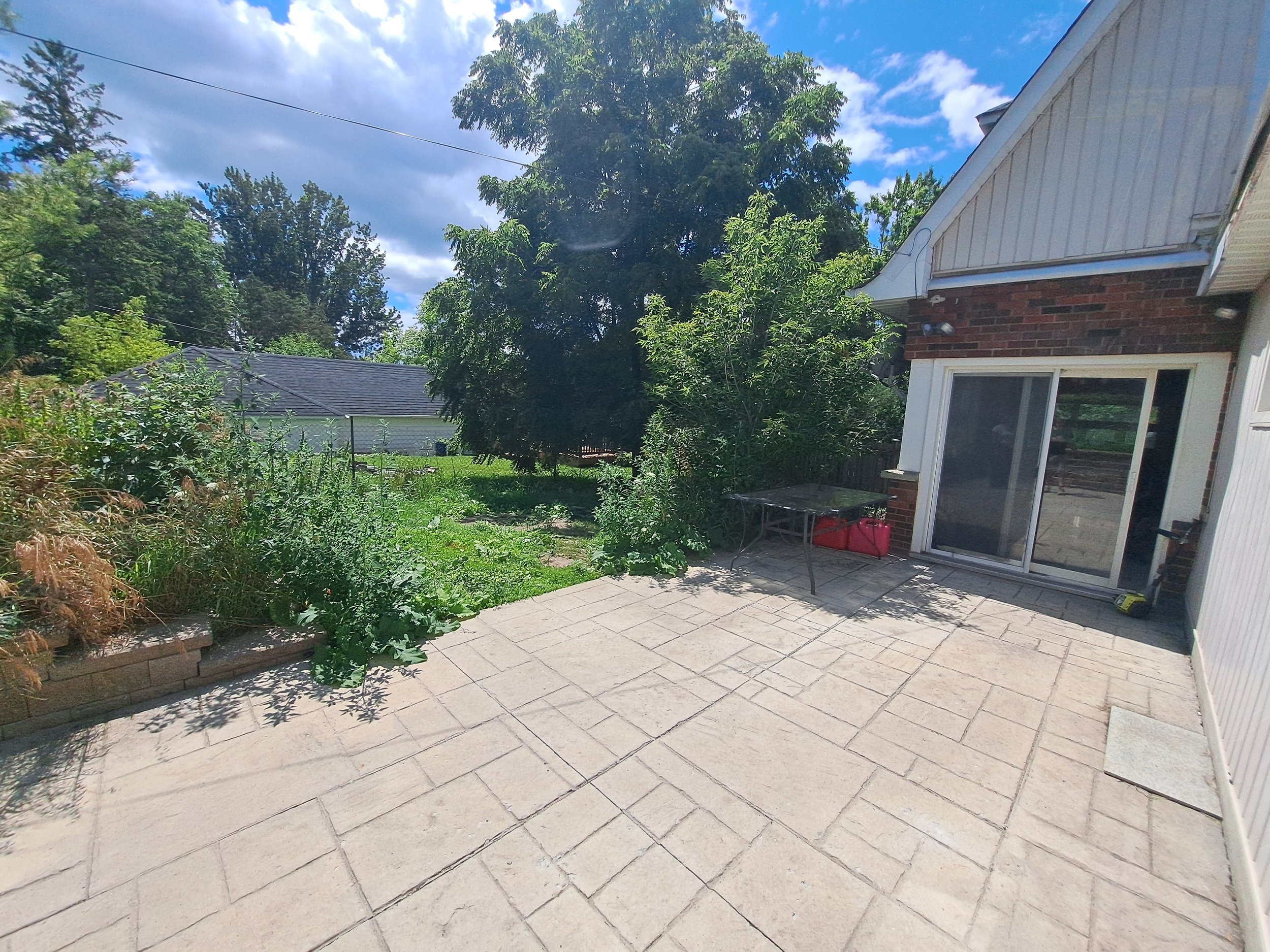 Main Unit - 1226 Clonsilla Avenue