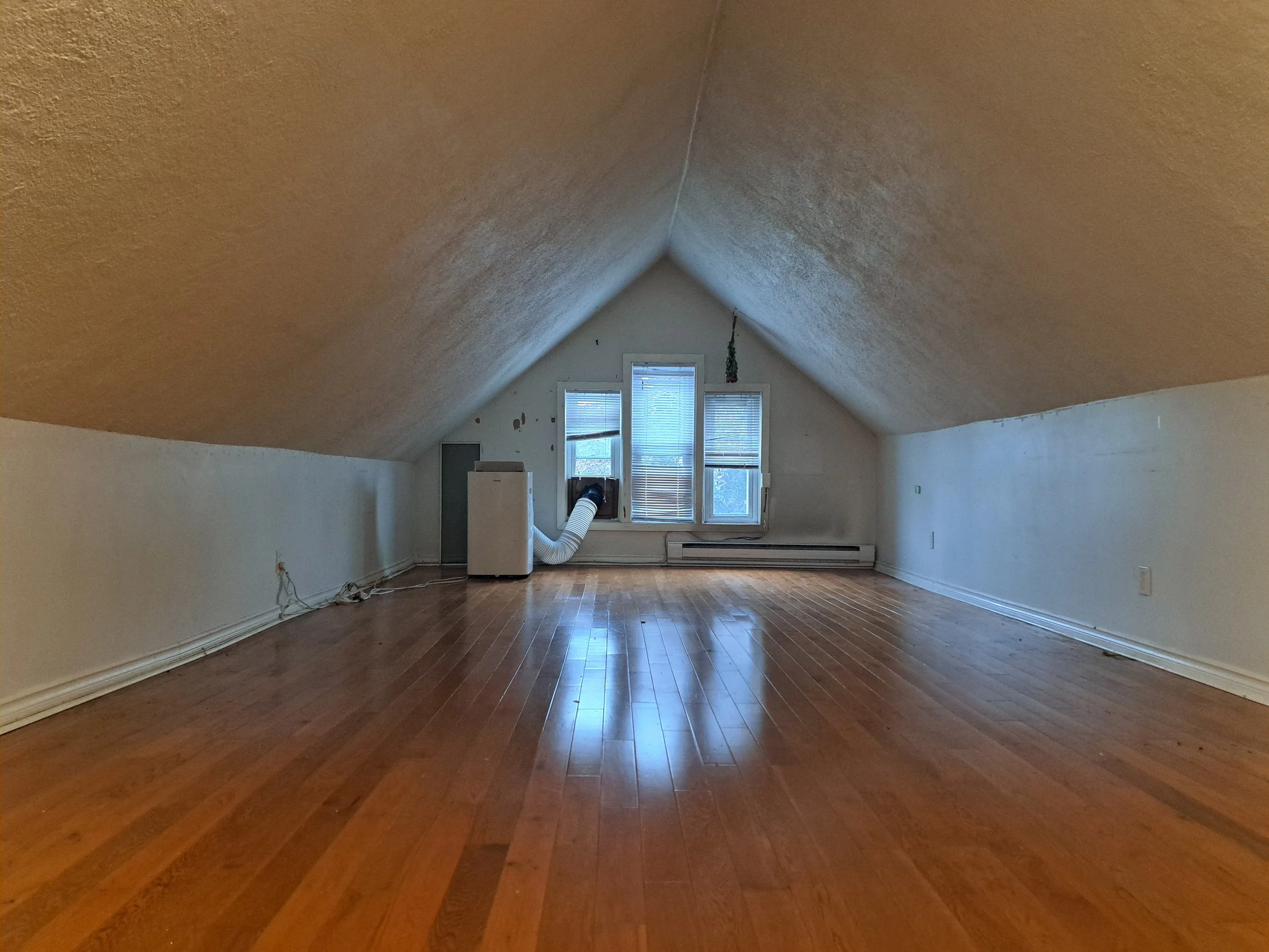Upper Unit - 1033 Monaghan Road