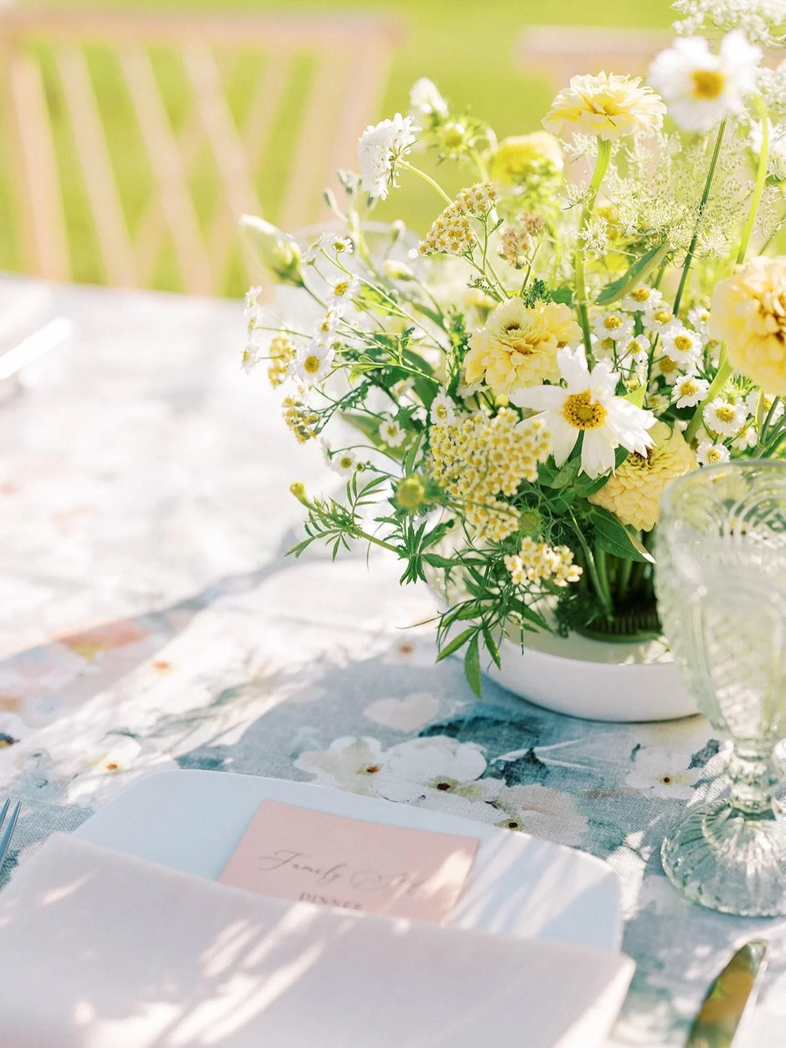 VENDOR SPOTLIGHT!! @ofthefieldsfloral 

Hi, I&rsquo;m Michelle! Owner and lead designer of Of the Fields Floral design with a studio space located in Springvale, ME. Of the Fields began in 2018 in Nashville, TN before ending up back in Maine on what 