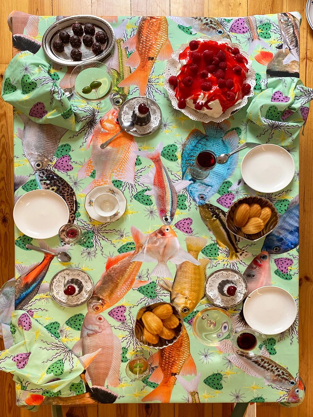 Green fish tableware