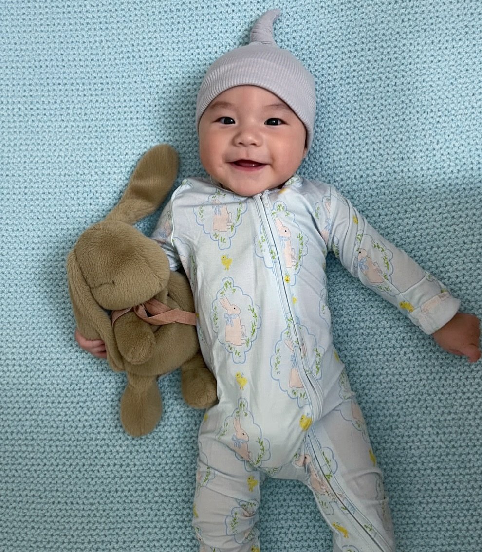HOW cute is this sweetie pie! 🥧🩵 This adorable blue bunny pattern was made for this munchkin! He&rsquo;s loving our soft bamboo- perfect for sensitive infant skin. Thank you to our incredible ambassadors for all of the love!

#BeachBear #BeachBearA